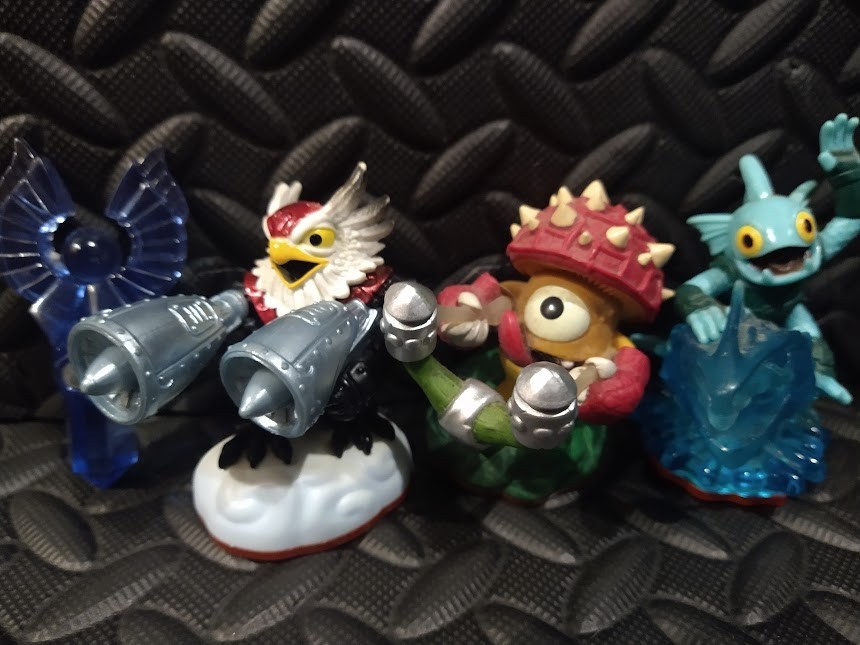Activision Skylanders Trap Team: Gill Grunt Shroom Boom Jet-vac and Water Trap