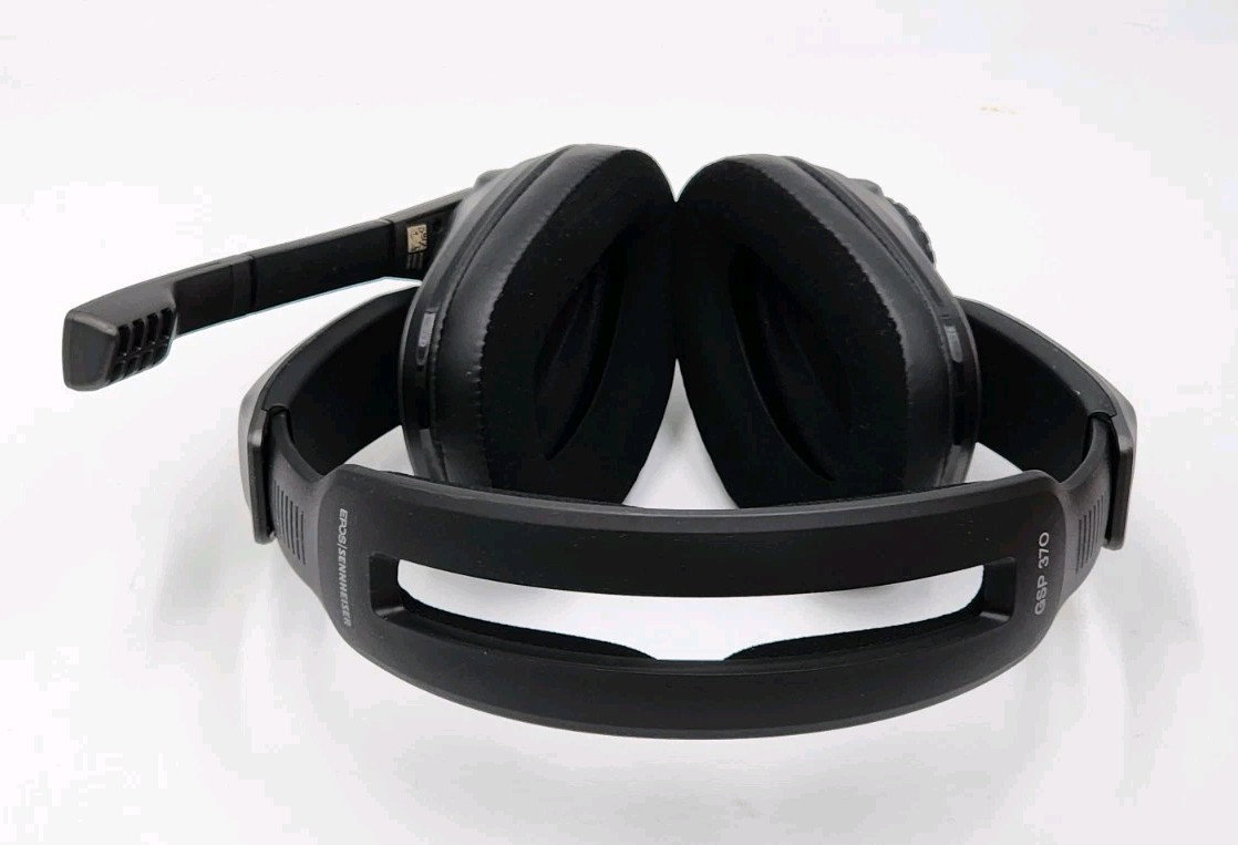 Sennheiser EPOS GSP 370 Wireless Gaming Headset Complete W/Box – Free Shipping