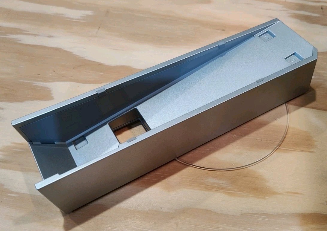 Nintendo Wii RVL-017 Console Vertical Stand Holder Dock Base – Very Nice Silver