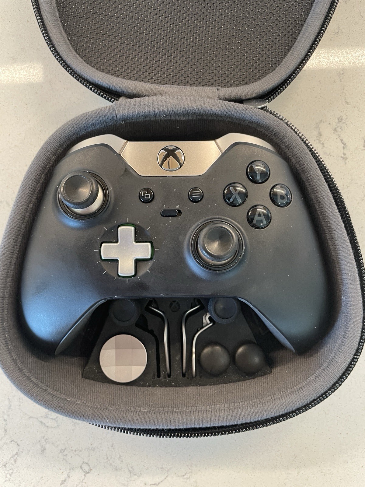 Microsoft Xbox One Elite Wireless Controller Black Silver w/ Case READ