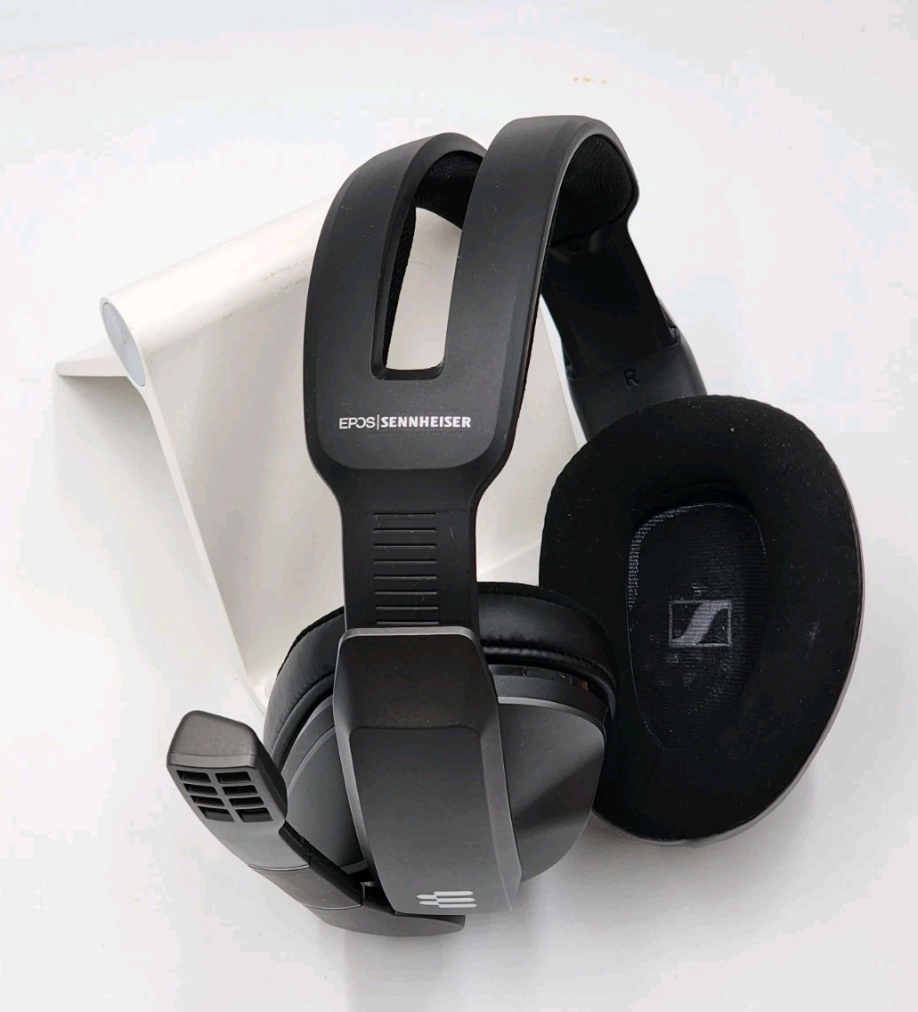 Sennheiser EPOS GSP 370 Wireless Gaming Headset Complete W/Box – Free Shipping