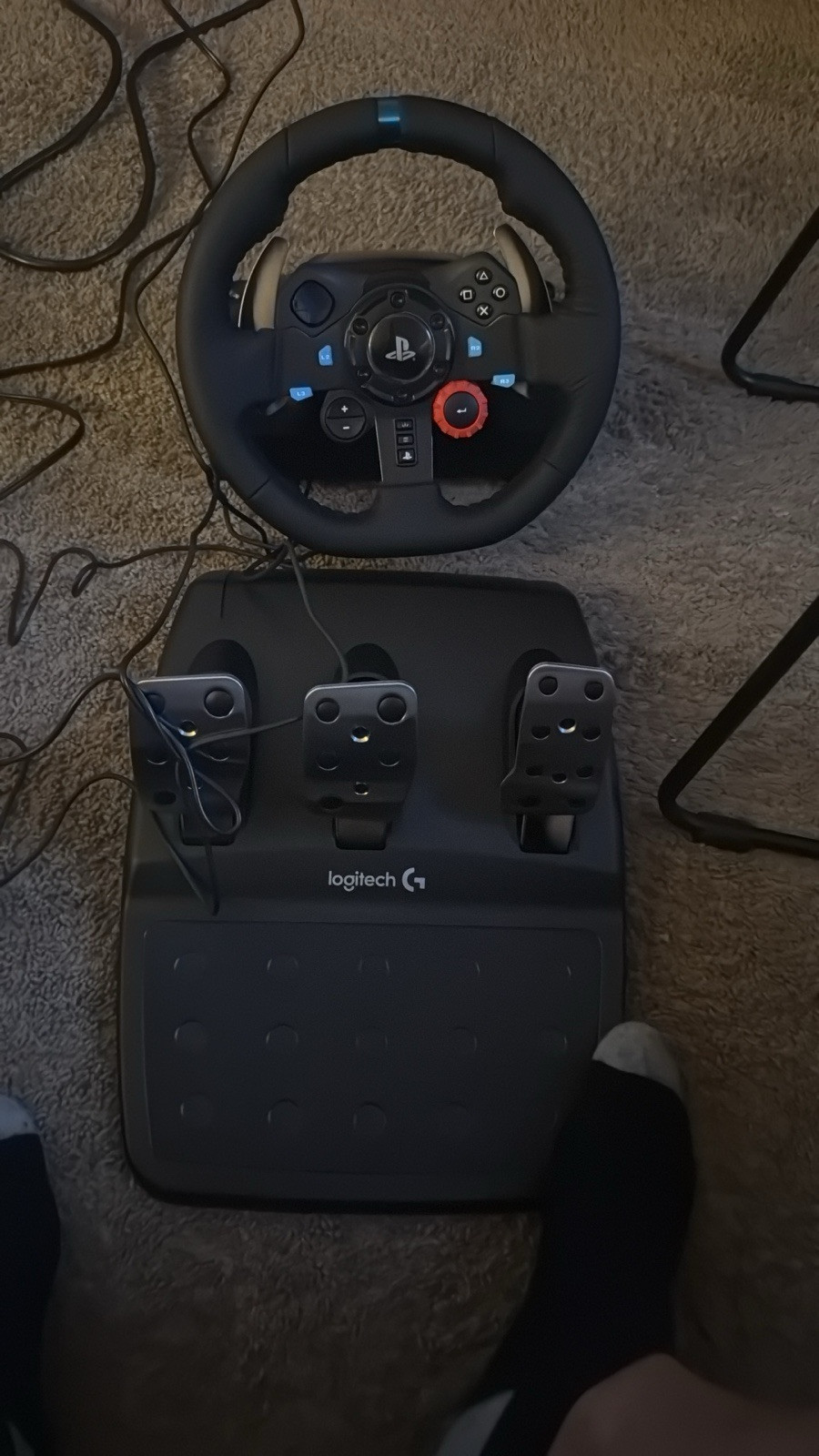 Logitech G923 Racing Wheel and Pedals – Black