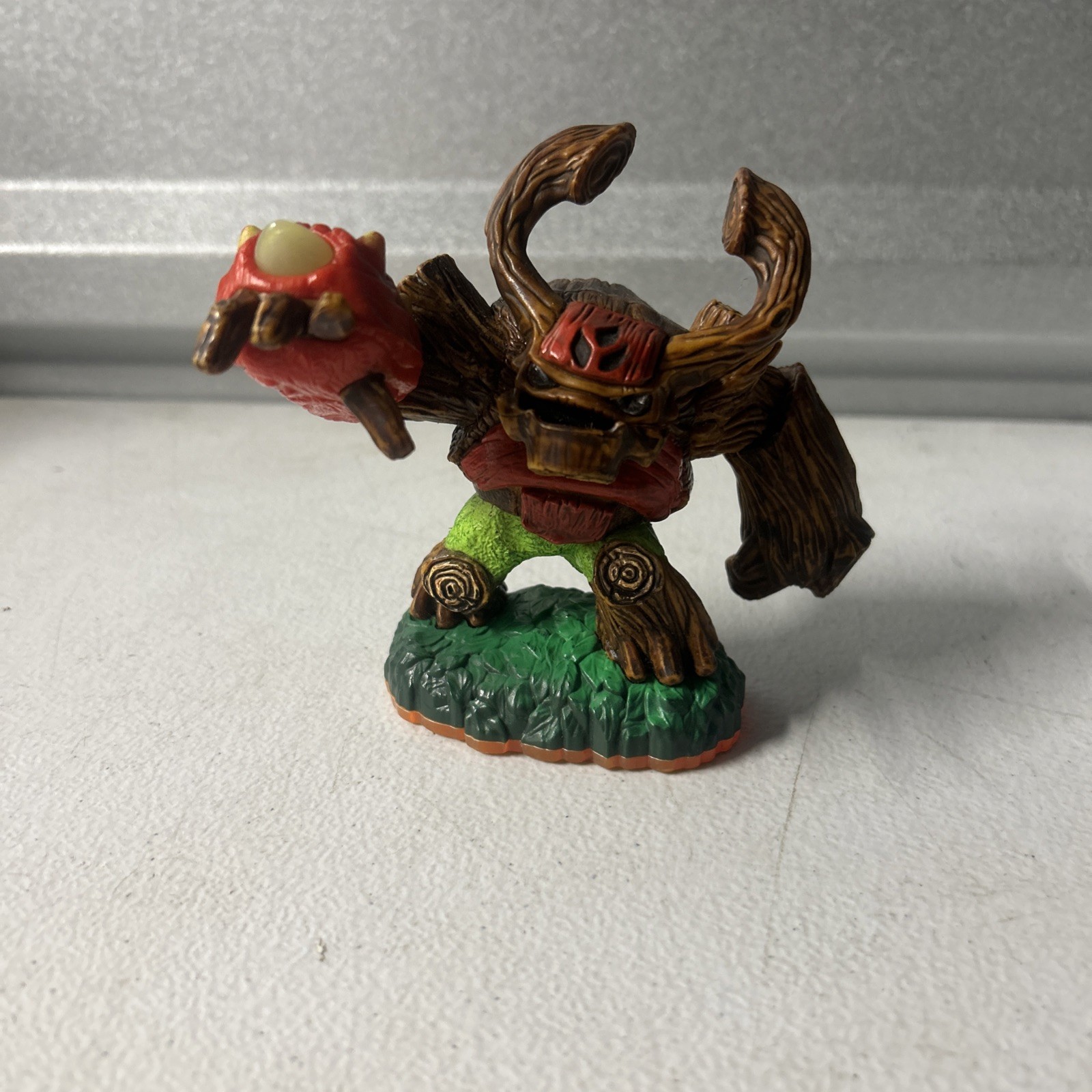 Skylanders Giants: Tree Rex, Activision 2012
