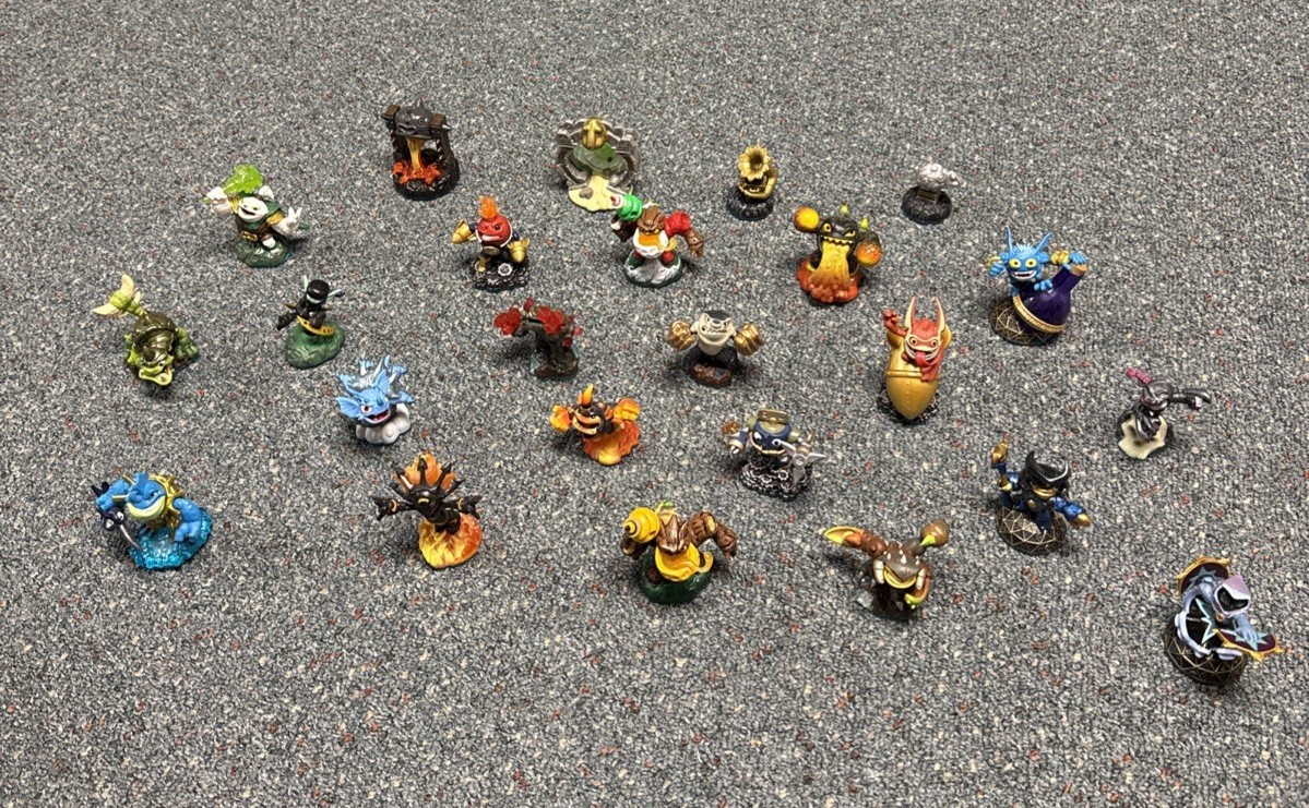 Skylanders Trap Team HUGE 23pc Lot -Ninja Stealth Elf,Knight Mare,Volcanic Erupt