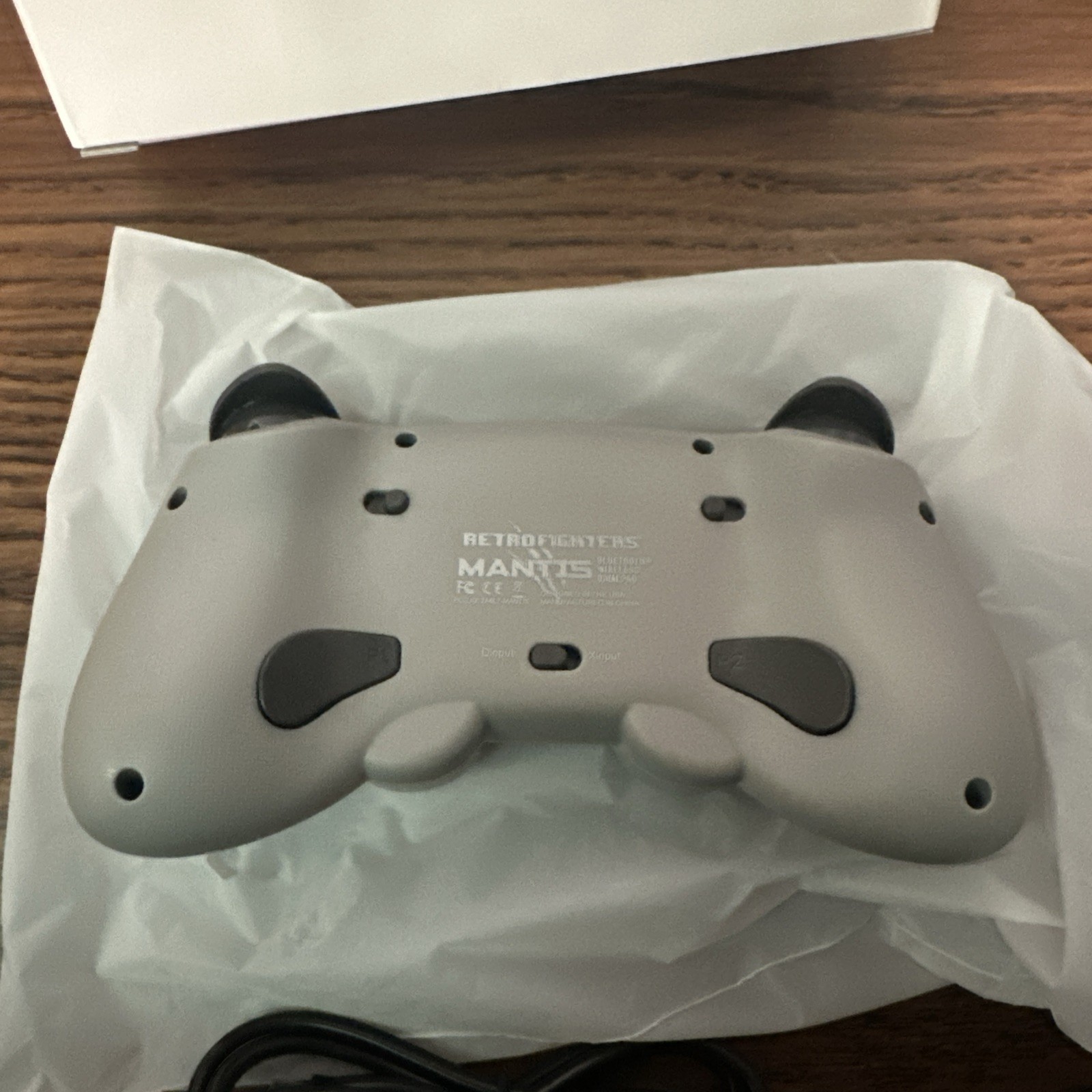 Retro Fighters Mantis PS4/PC Bluetooth Wireless Mini Controller – Gray