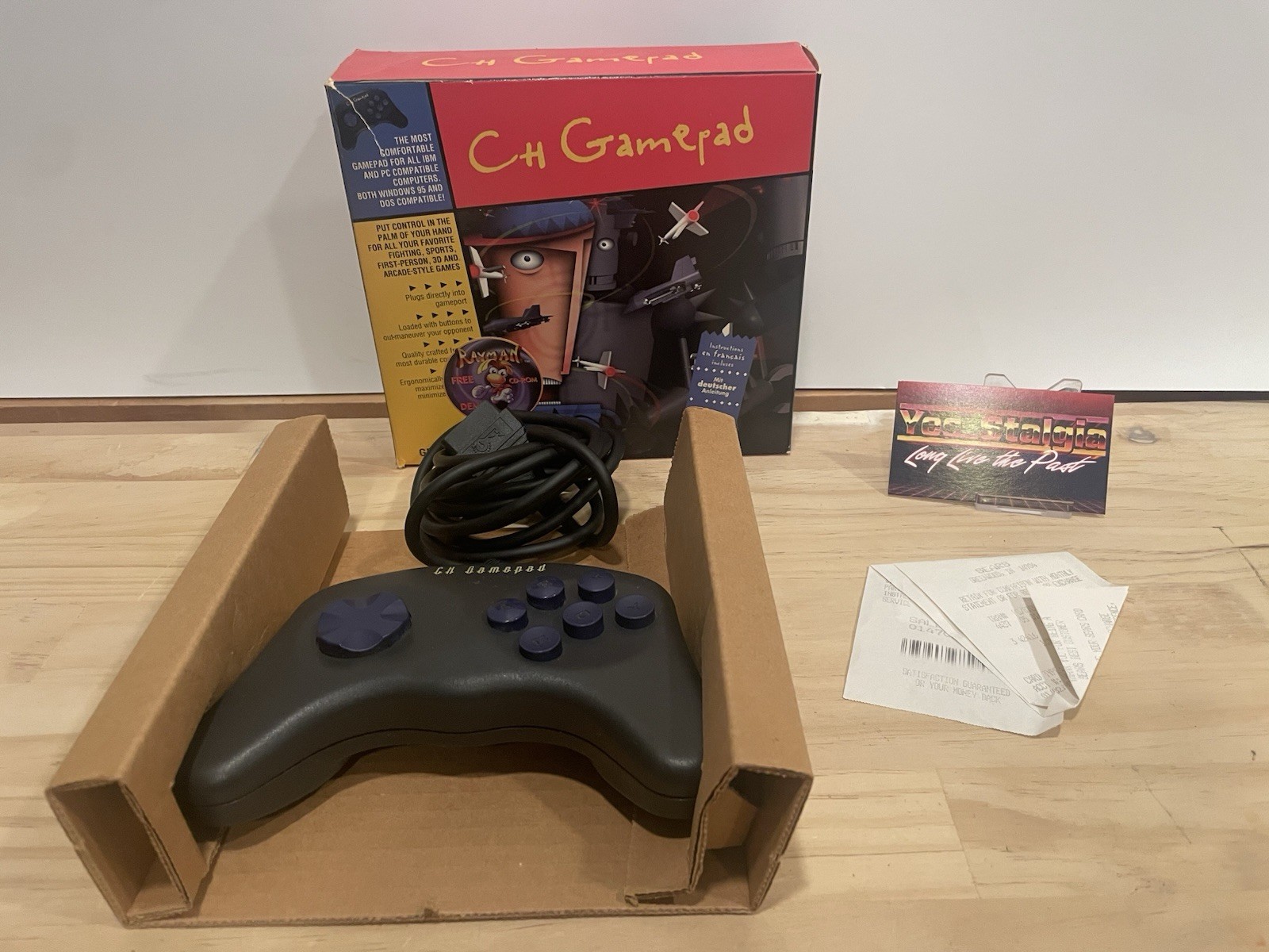 CH Gamepad Wired GP115 Controller for Windows 95/DOS 7 ft. cord W/Sears Receipt