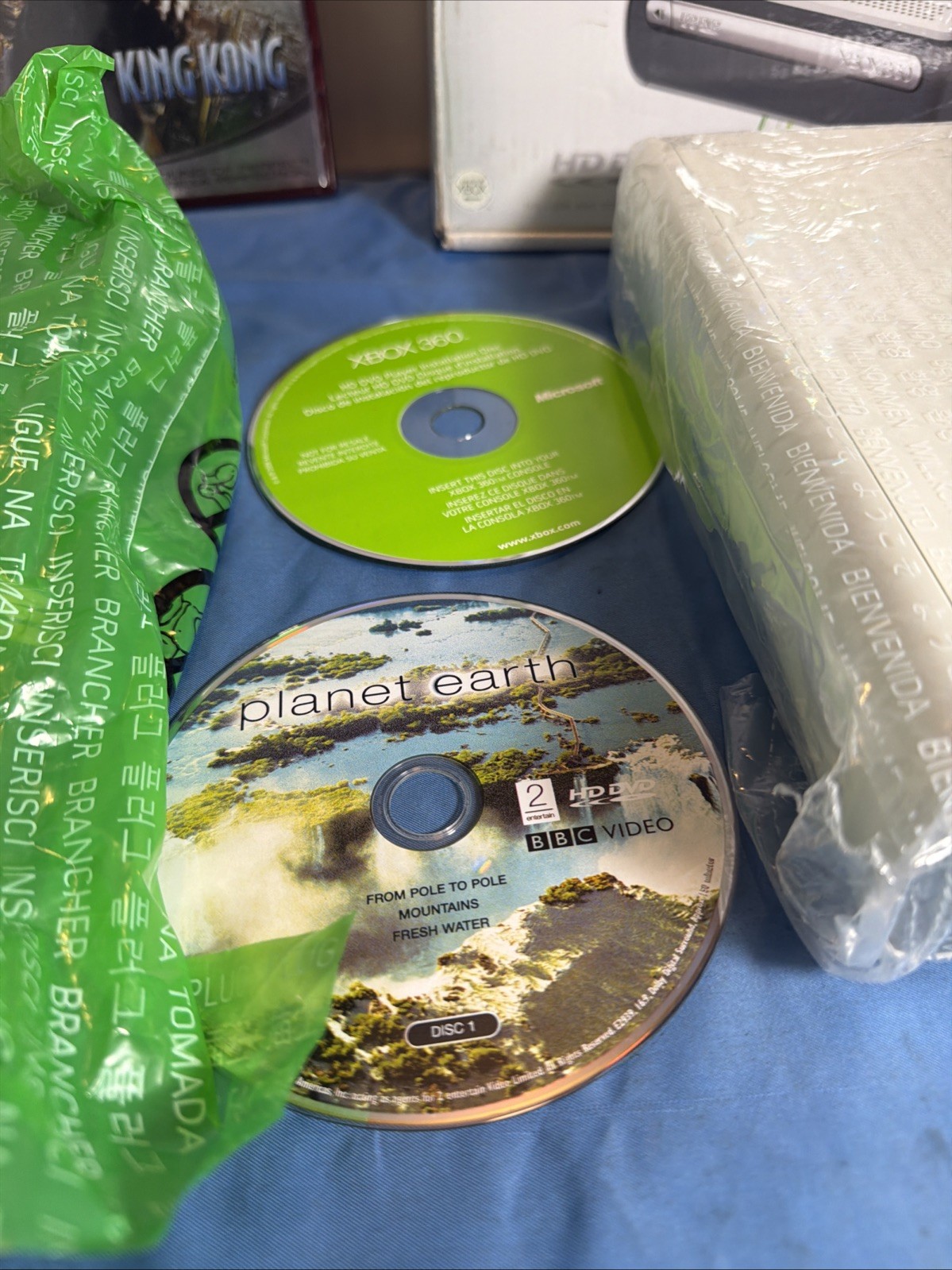 Microsoft Xbox 360 HD DVD Player White 9Z5-00013 For Xbox 360 And Controller