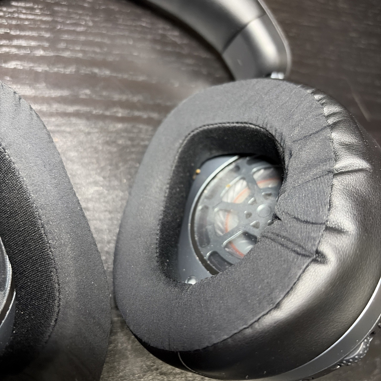 Turtle Beach Stealth 700 Gen 3 Wireless Gaming Headset READ/FOR PARTS