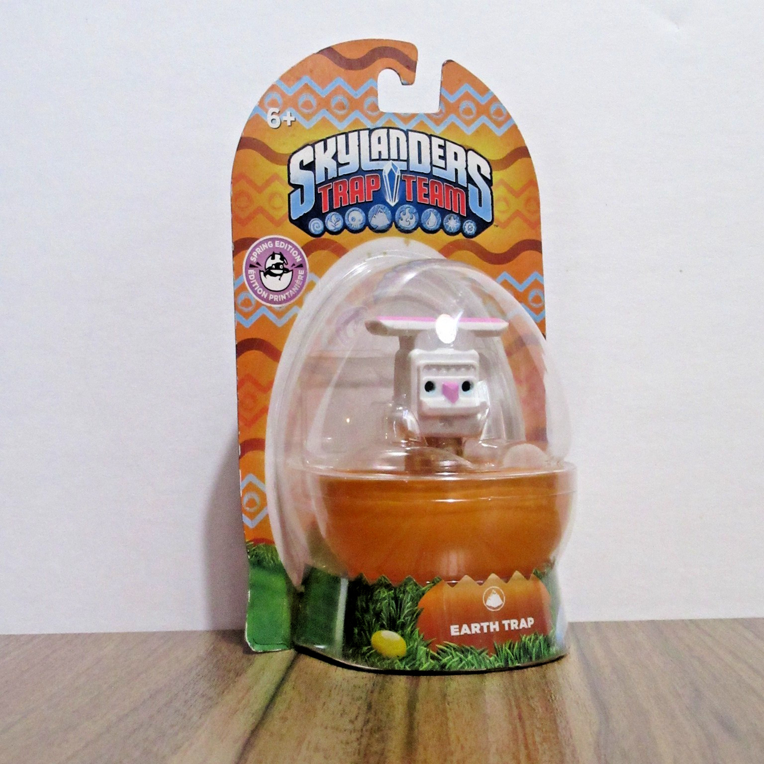 SKYLANDERS TRAP TEAM – SPRING EDITION – POWER PUNCH PET VAC & EARTH TRAP