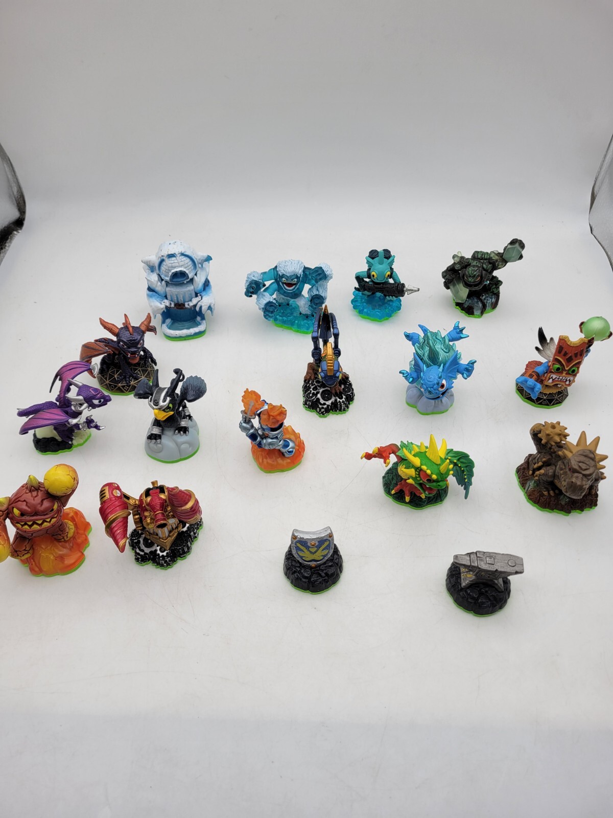 17 Skylanders Lot Bundle Spyros Adventure Cake Topper, imaginators activision