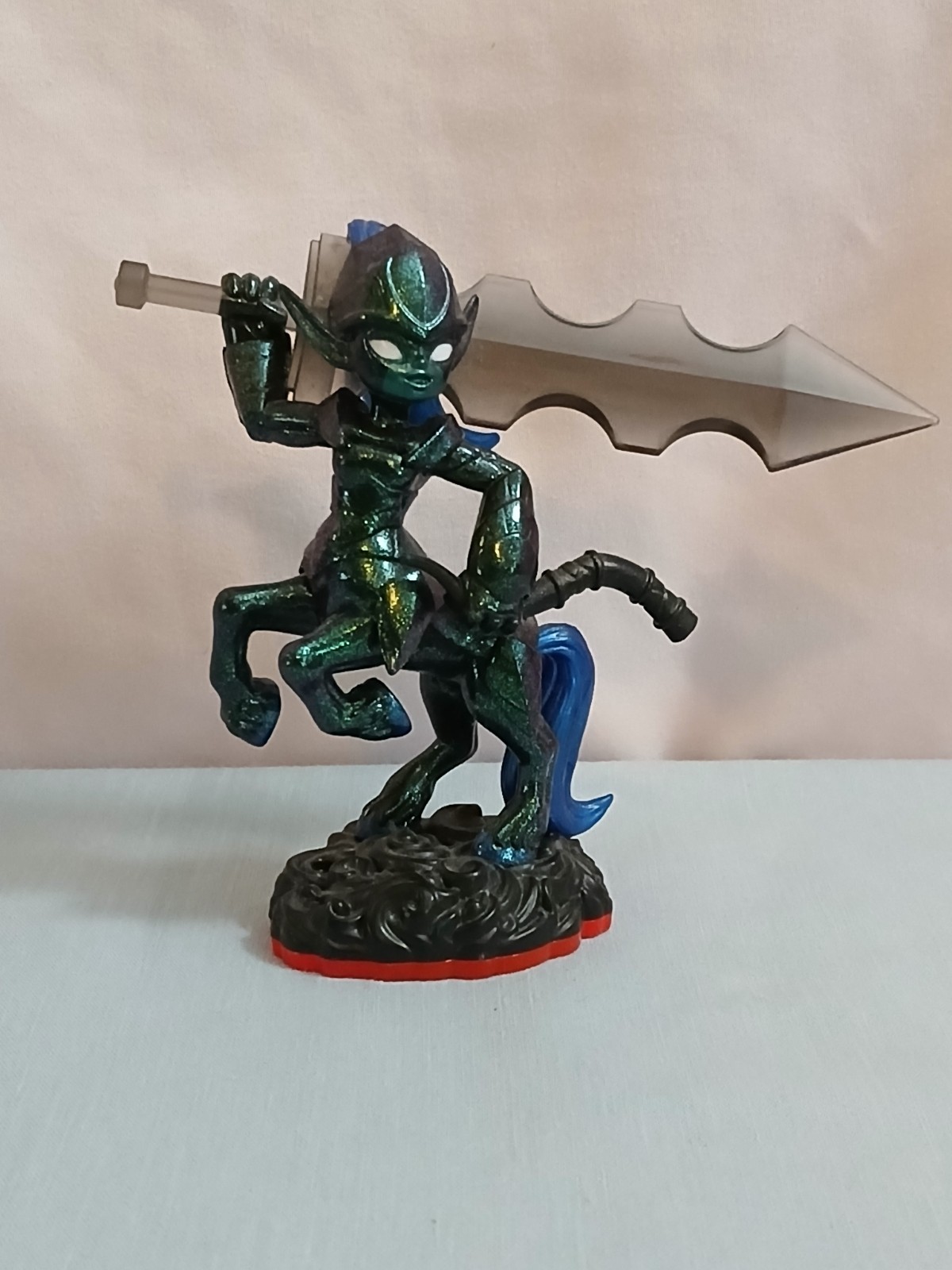 Skylanders Trap Team Knight Mare Dark Element