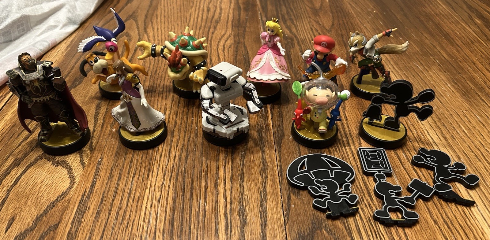 Nintendo Super Smash Bros. Amiibo Lot Mario Bowser Peach Duck Hunt Game Watch