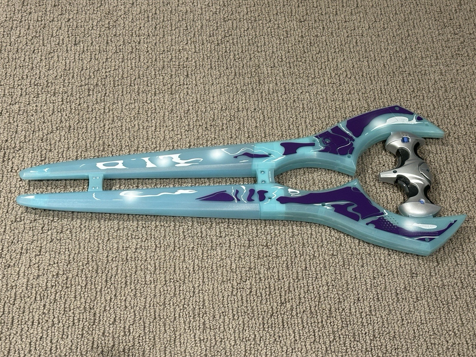 Halo Energy Sword Toy – Lights Up with Sounds (Jazwares HLW0046)