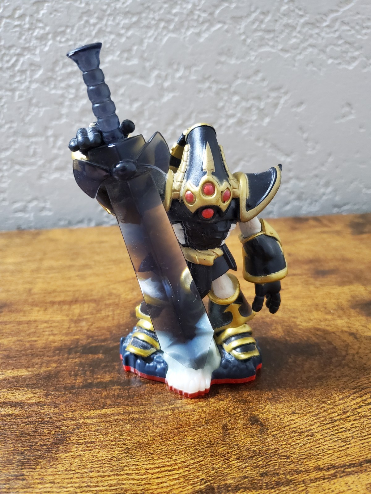 Activision Skylanders Trap Team Krypt King Action Figure 2014 87002888 Used