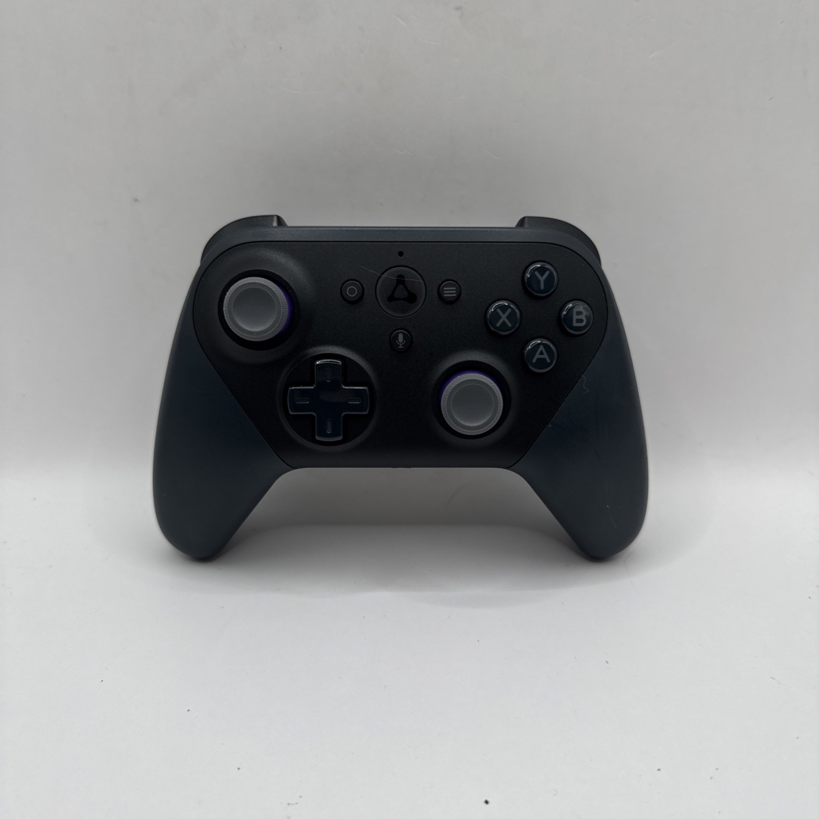Amazon T28B69 Luna Multi Platform Wireless Gaming Controller Black Pre Owned