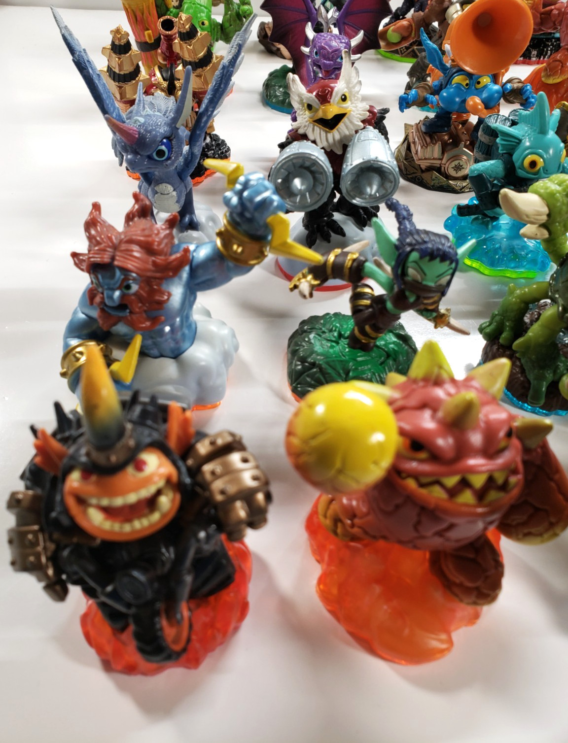 Skylanders Lot of 42 Figures – Superchargers Spyro’s Adventure Giants Swap Force