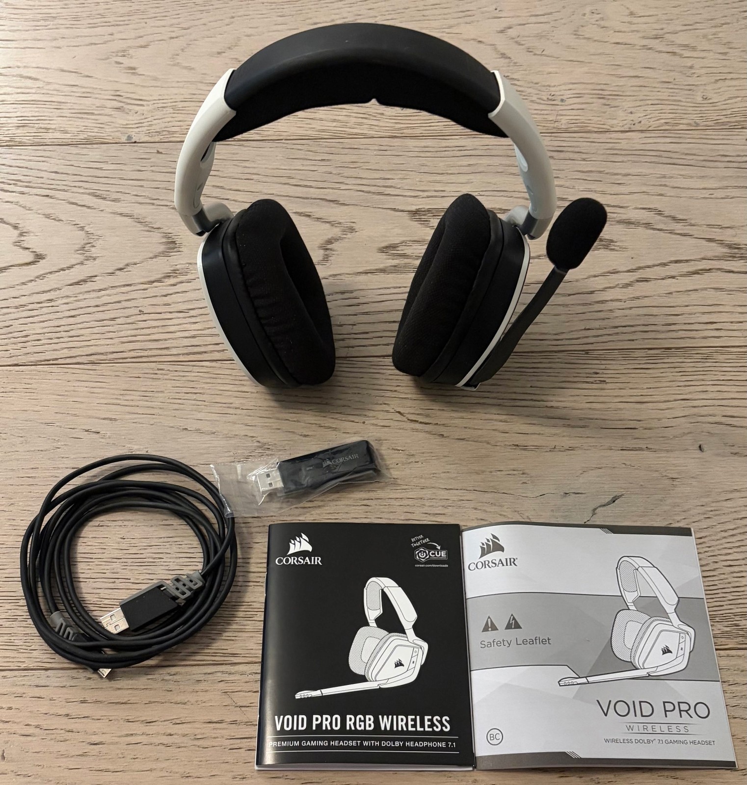 Corsair Void Pro Wireless White Headband Headsets for PC