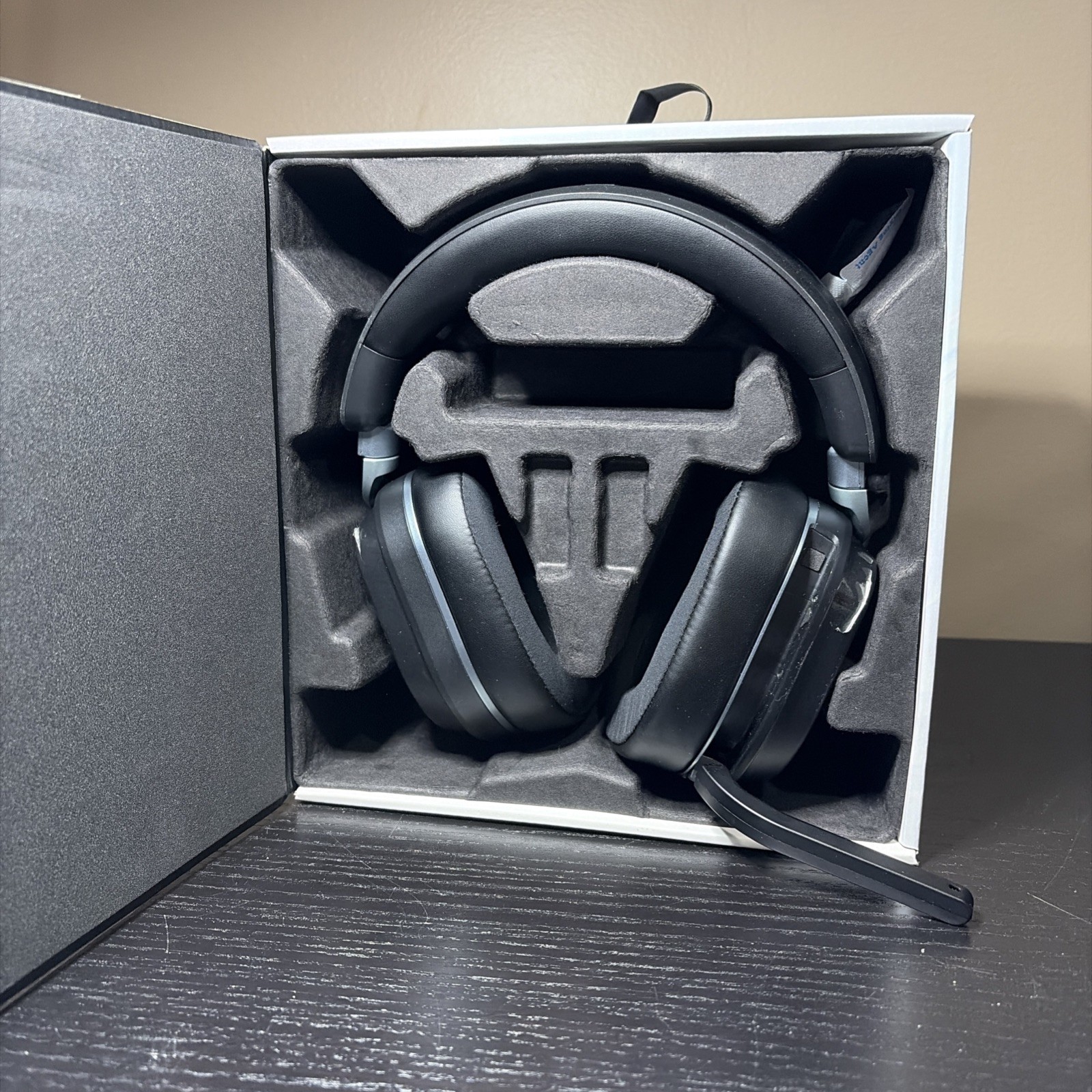 Turtle Beach Stealth 700 Gen 3 Wireless Gaming Headset READ/FOR PARTS