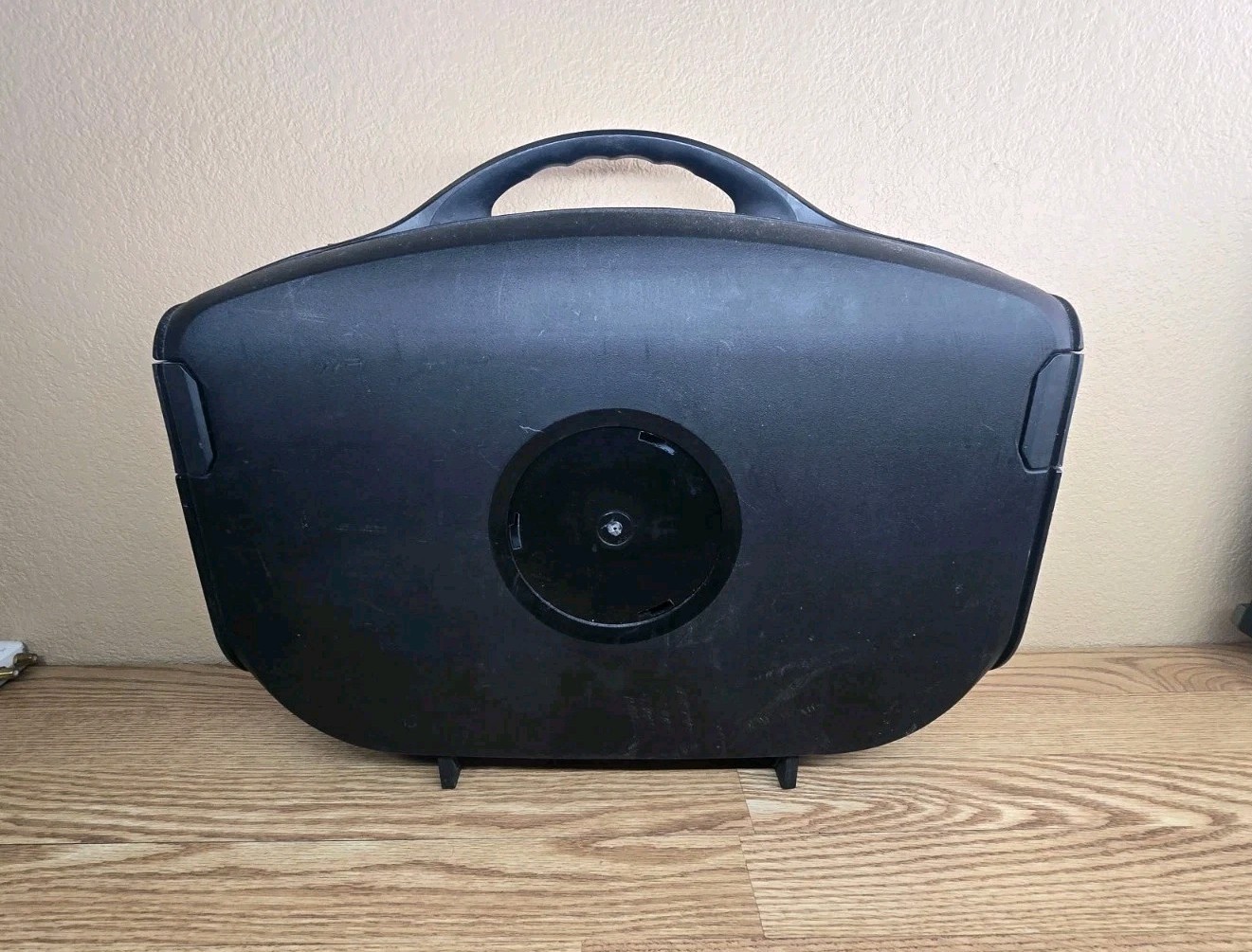 GAEMS Vanguard G190 Portable Monitor *NOT WORKING* For Parts – As Is (A0C)
