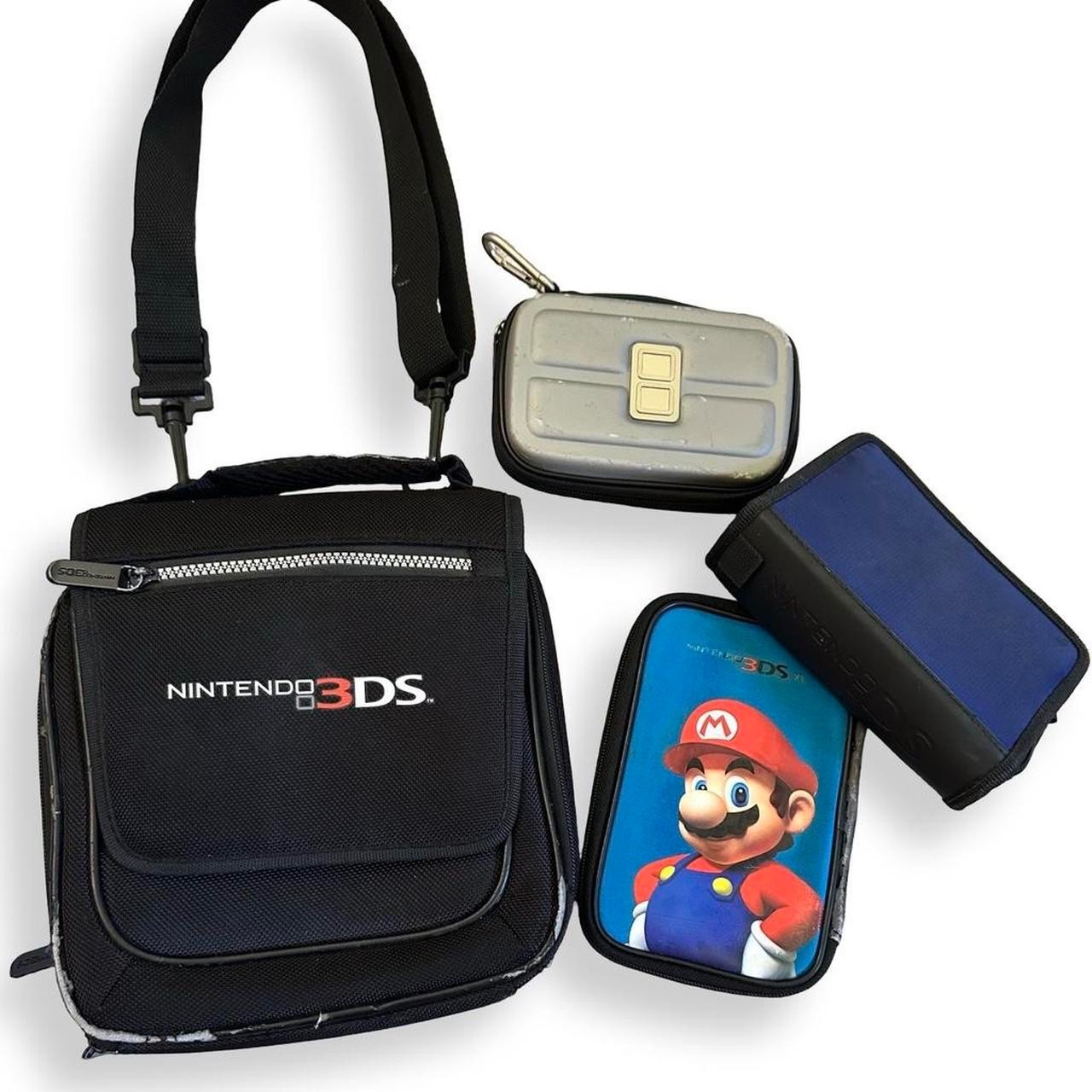 Lot of 4 VTG Nintendo Game Carrying Cases Mario 2000’s Y2K DS Lite 3DS