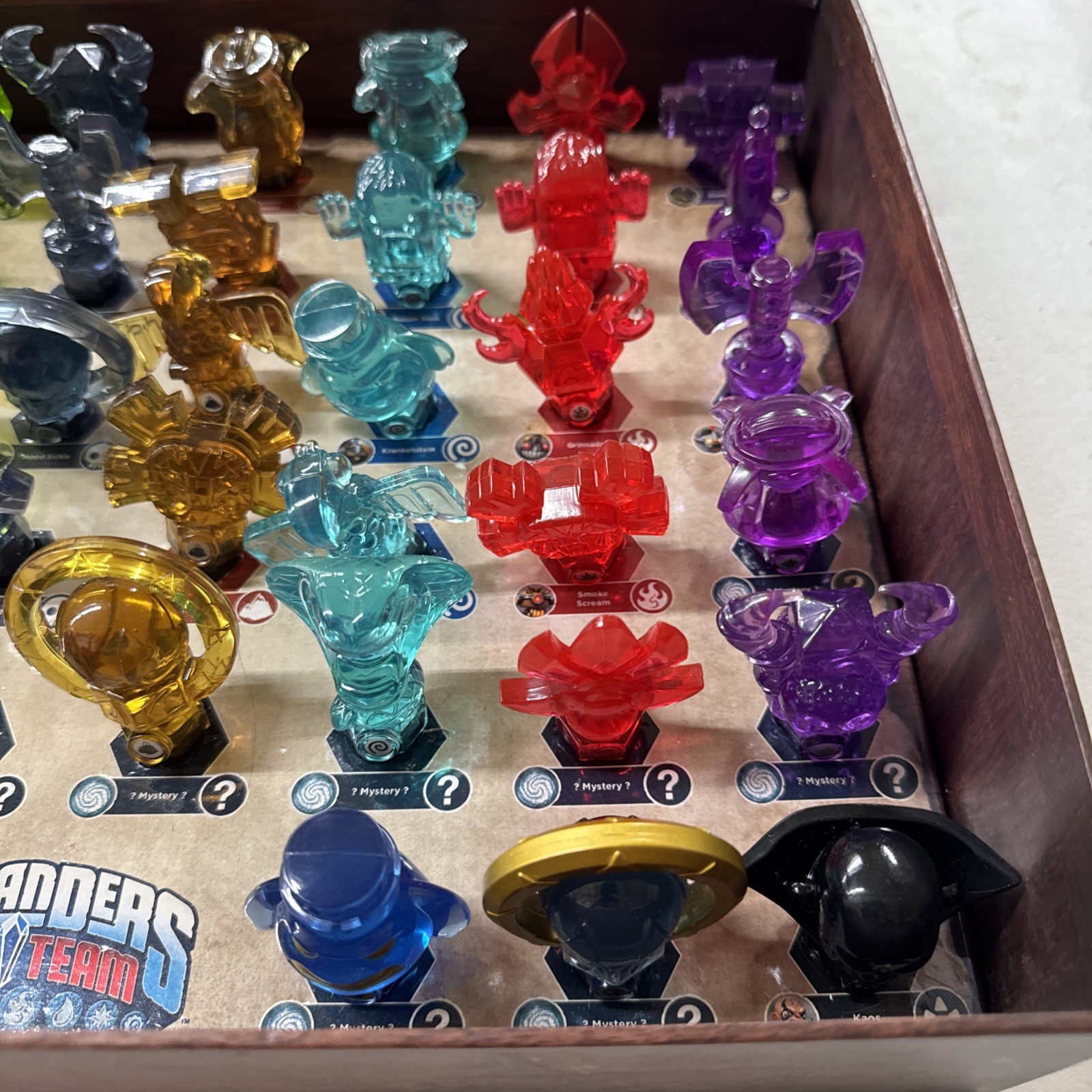 Skylanders Trap Team Trap Collection Collectors Case Box 42 traps included