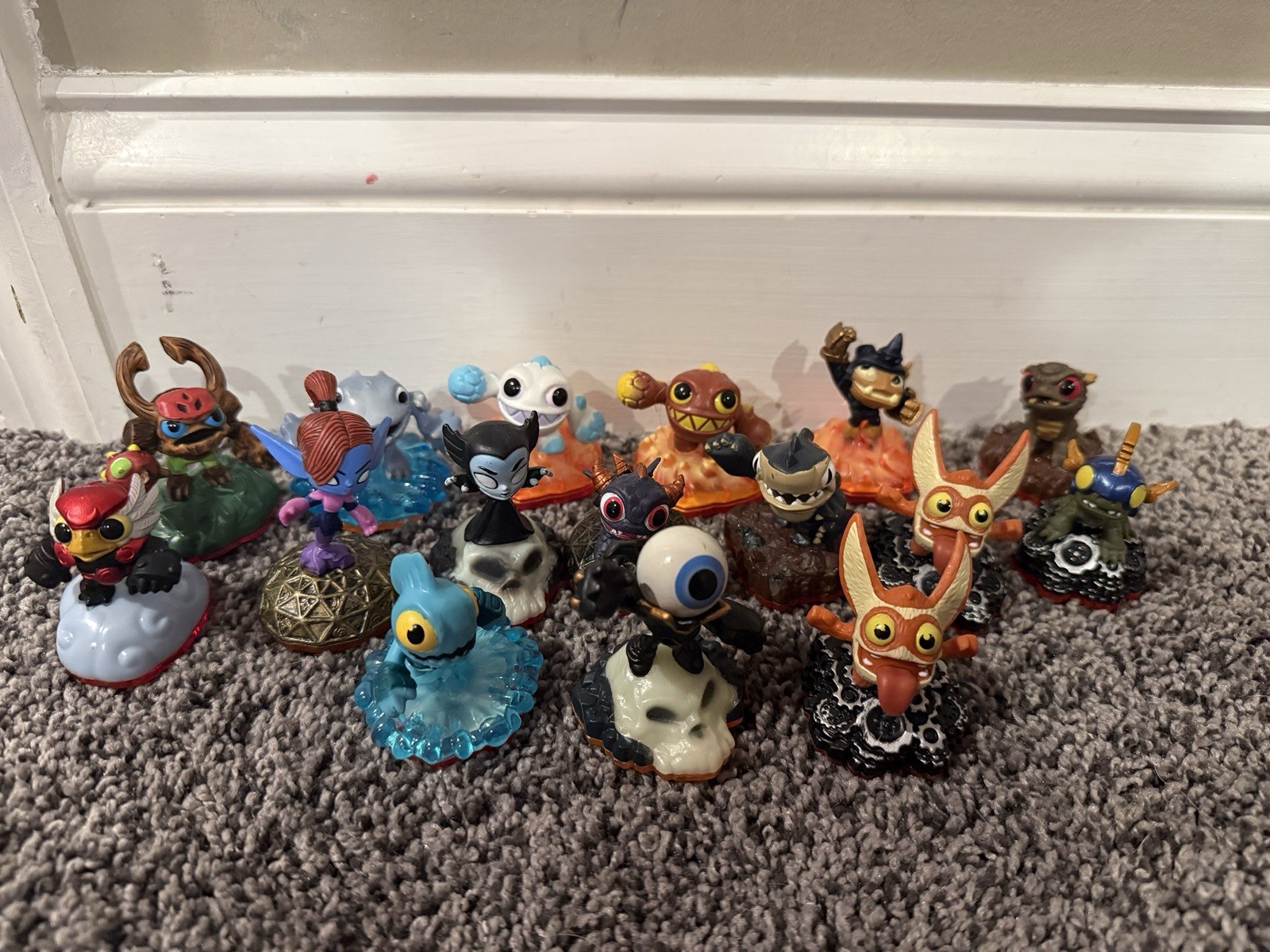 MINI Sidekick Skylanders Lot Of 16