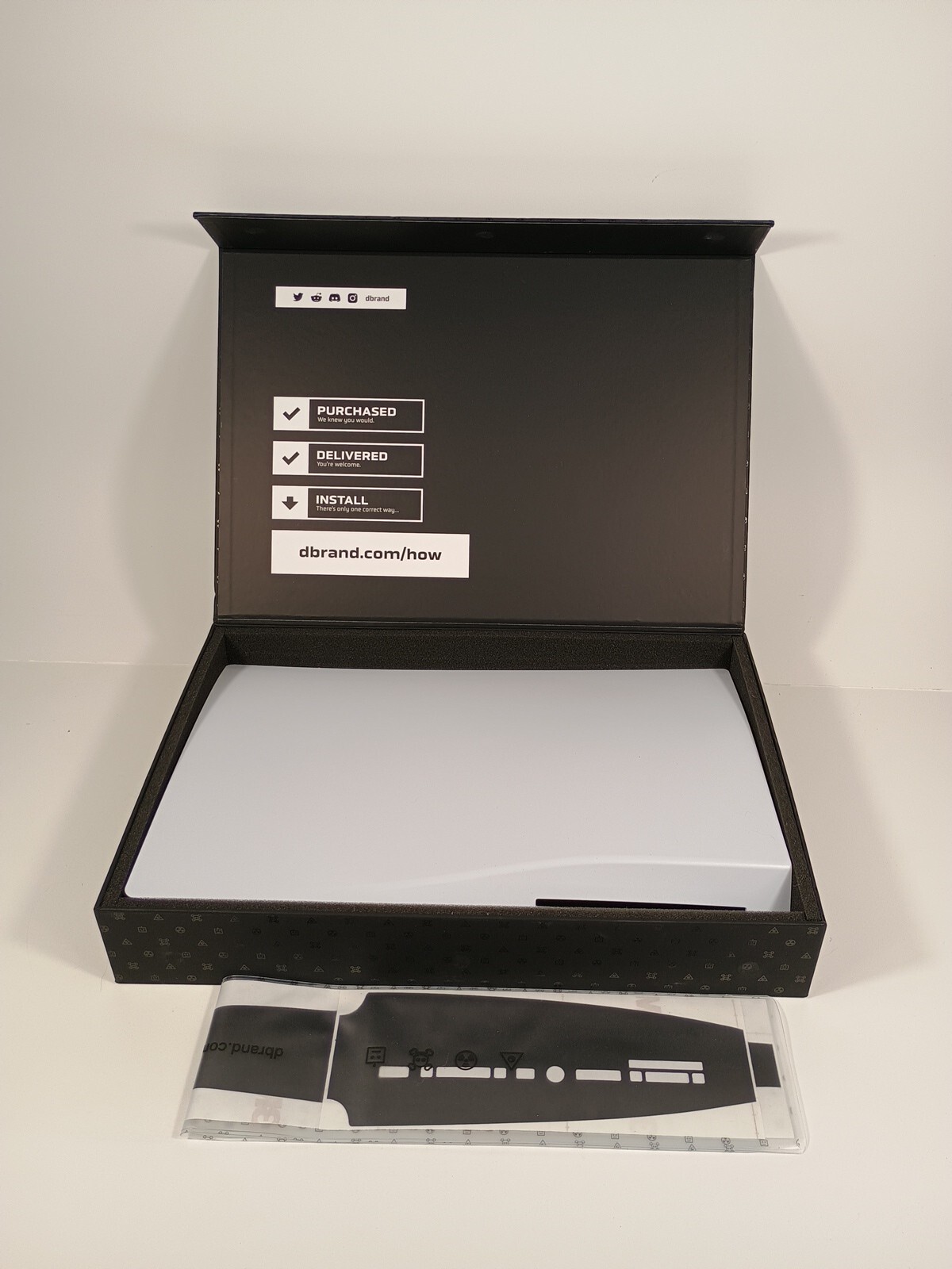 Dbrand White Plates 1.0 PlayStation 5 Plates *Discontinued* Hard Disc Version