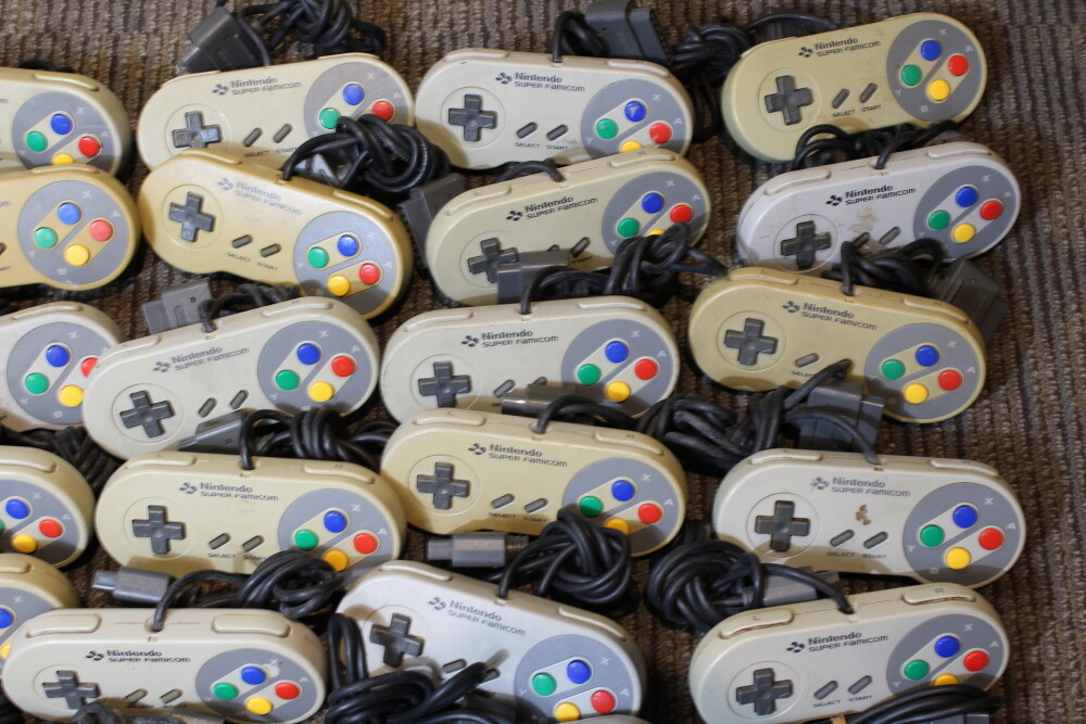 WHOLESALE Lot of 50 Nintendo Super Famicom Controller OEM SFC SNES UNTESTED