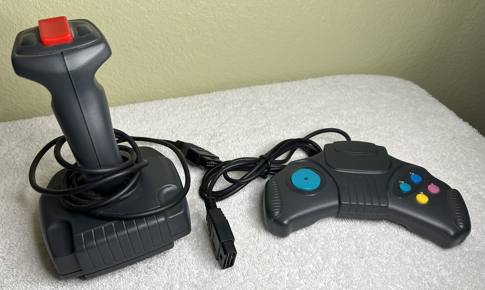 Joystick & Joypad For IBM PC Video Game Controllers Boxed Computer Accessories H