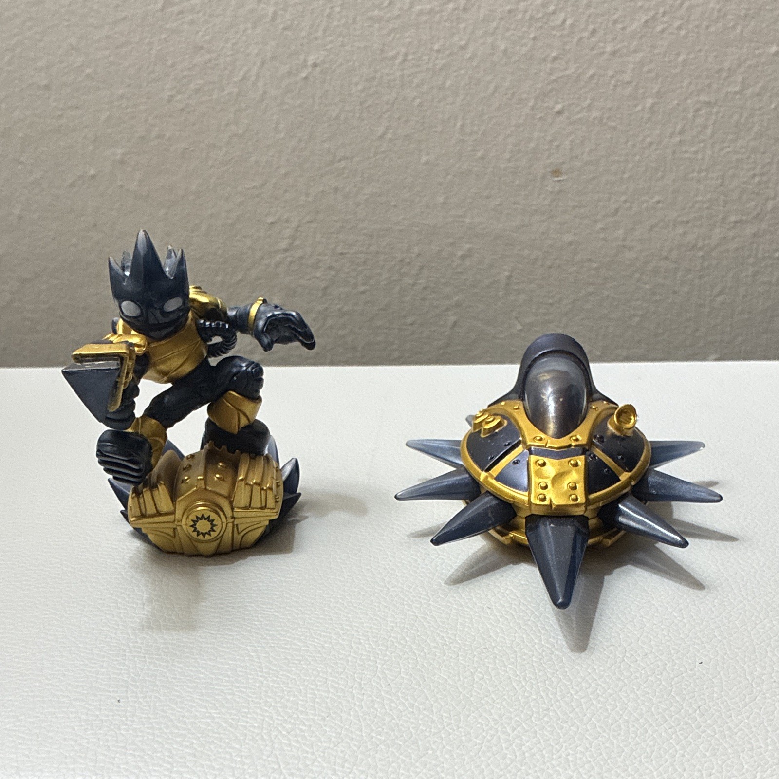 Activision Skylanders Legendary Astroblast & Legendary Sun Runner