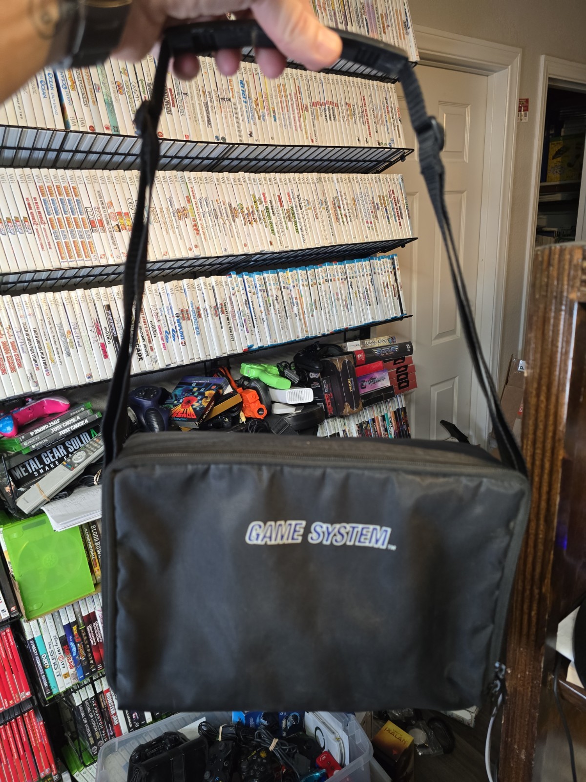 Nintendo Sega Game Gear System Nylon Black Carrying Case Bag W/ Plastic Frame