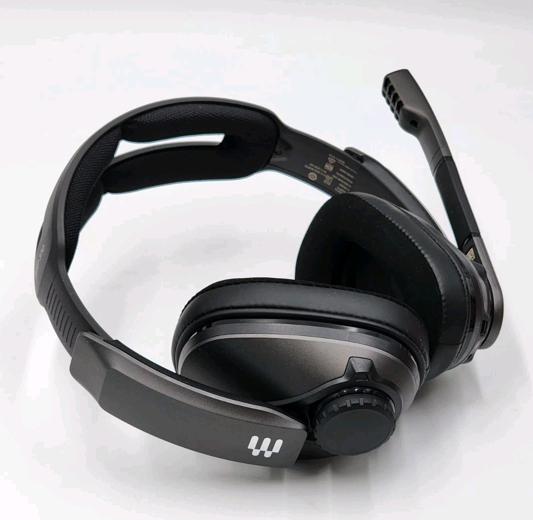 Sennheiser EPOS GSP 370 Wireless Gaming Headset Complete W/Box – Free Shipping