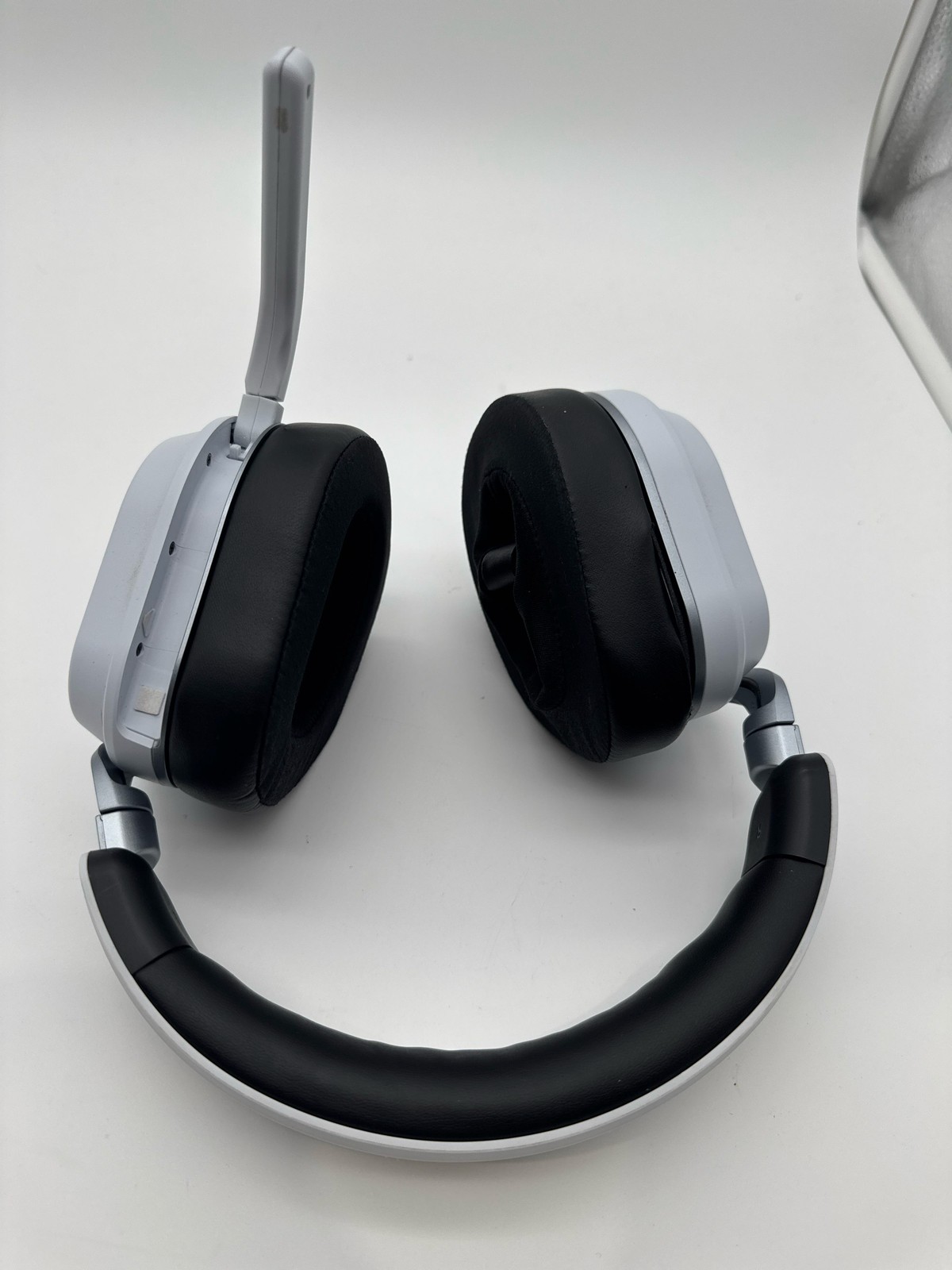 Turtle Beach Stealth 700 Gen 3 Wireless Gaming Headset Bluetooth PS5 White
