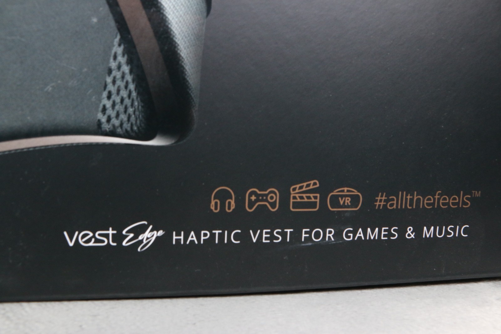 Woojer Vest Edge Haptic Vest Bundle (2) VR Gaming Music Immersive Bass