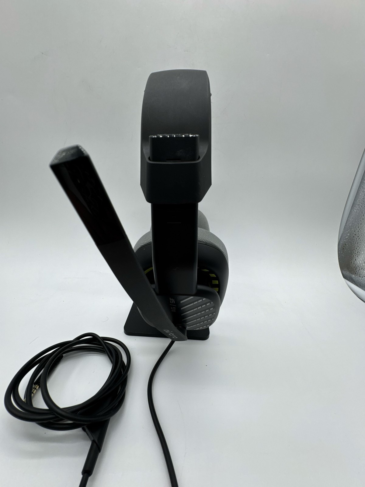 ASTRO Gaming A10 Gen 2 Wired Gaming Headset PlayStation Xbox Switch Black
