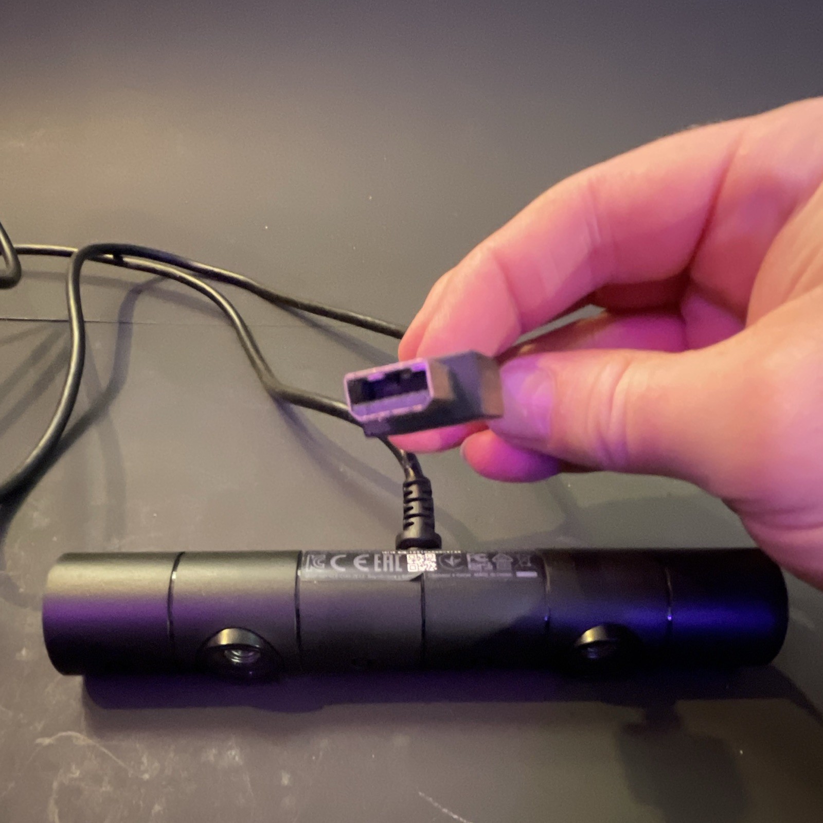 Sony PS4 Motion Camera Built-In Mic USB Wired Black Super Clean and tested!