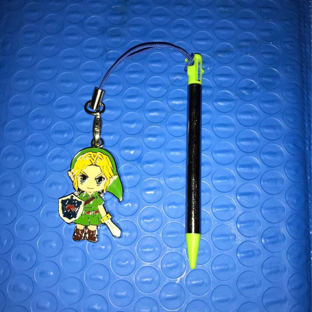 3DS Retractable Stylus with Zelda Charm – Stylus & Charm for Nintendo DS System