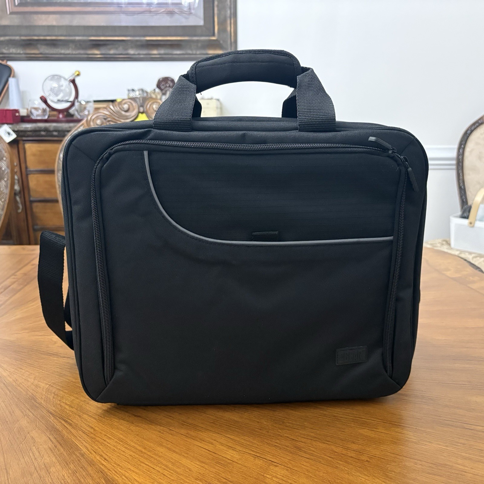 USA Gear Padded Electronic Camera Cards Game Console Configurable Carry Case