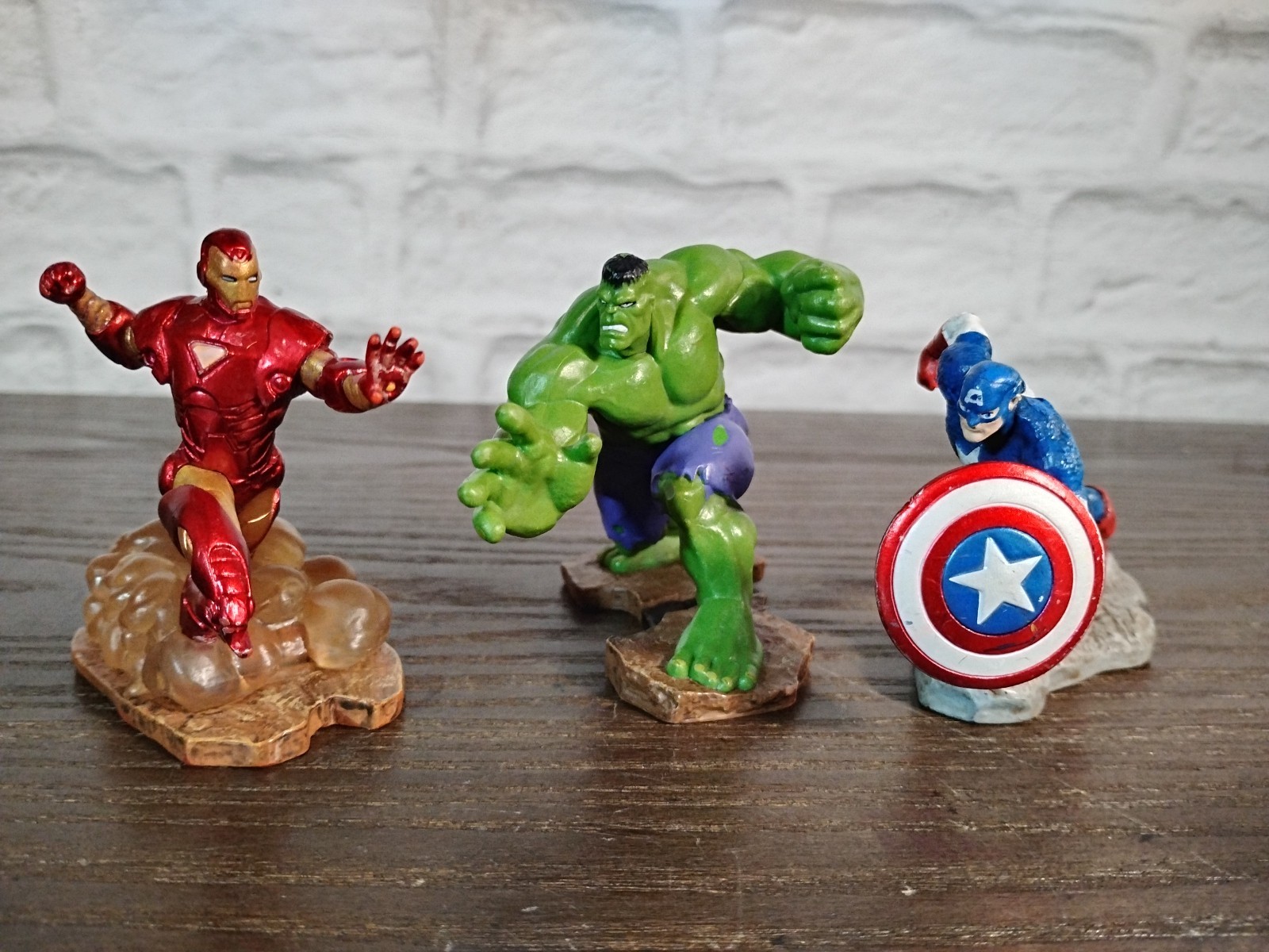 Lot Of 3 PVC 2011 Disney Figures Hulk, Iron Man, Captain America