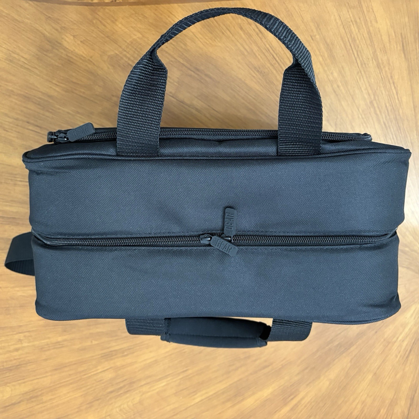 USA Gear Padded Electronic Camera Cards Game Console Configurable Carry Case