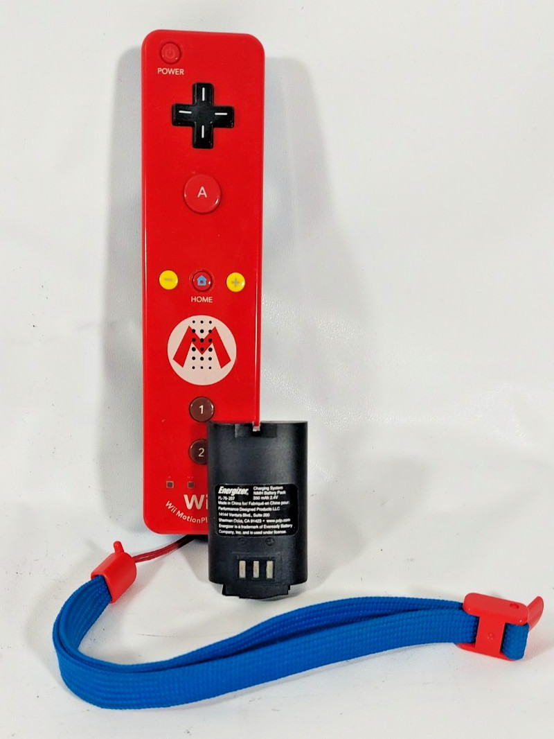 Nintendo Wii Motion Plus Controller OEM Mario Edition Red rechargeable battery