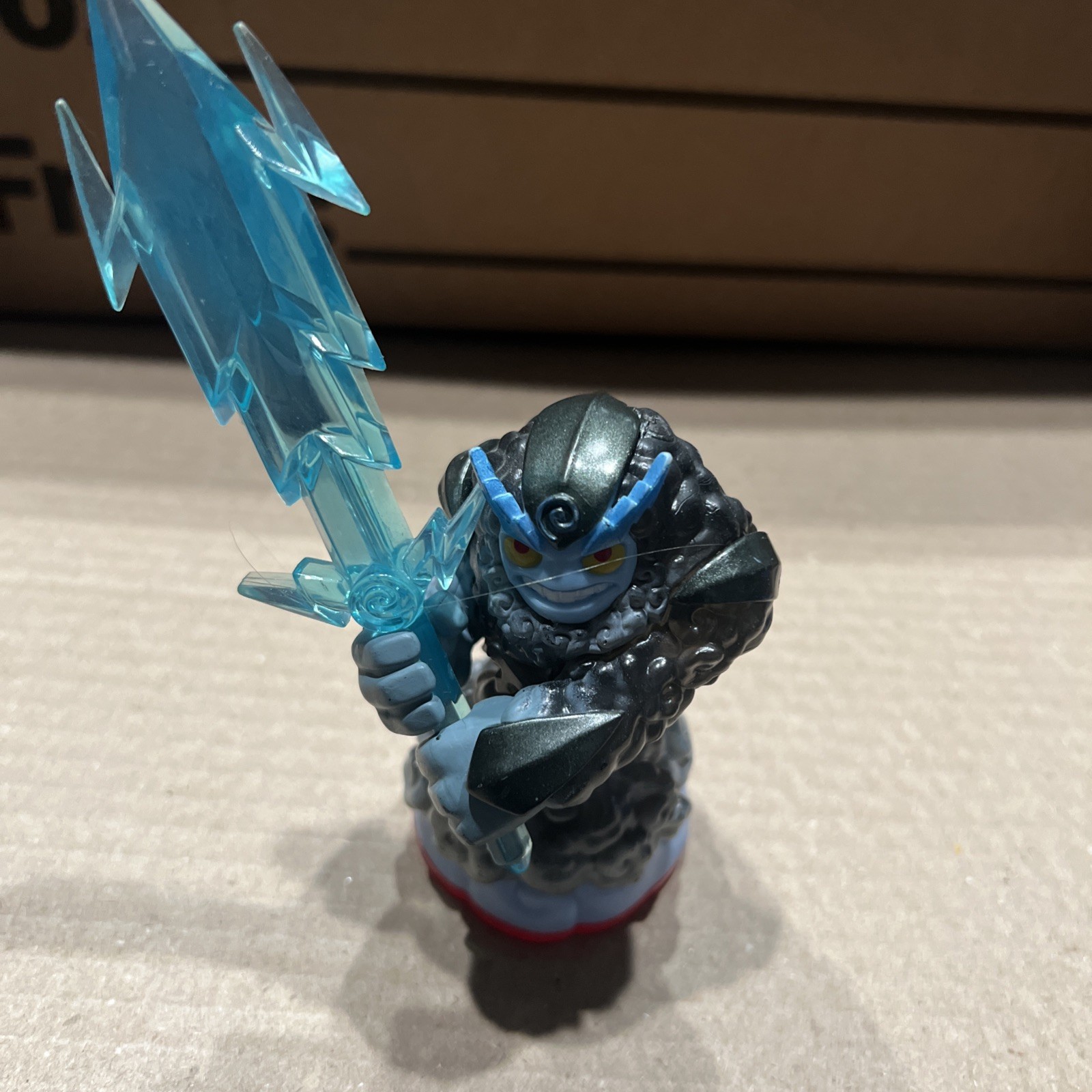 Skylanders Trap Team Thunderbolt Trap Master Figure Activision 87171888