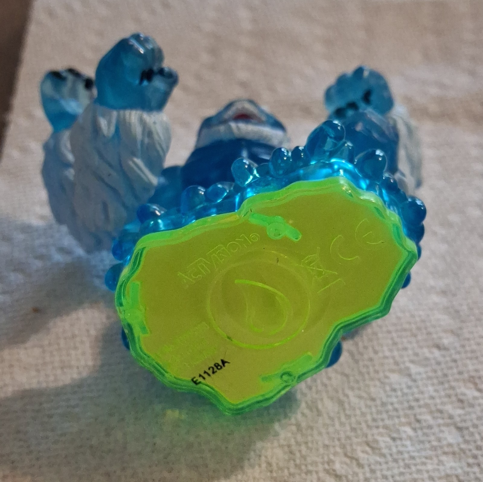 G- Skylanders Slam Bam Translucent Character Figure Green Base, MPN E1128A