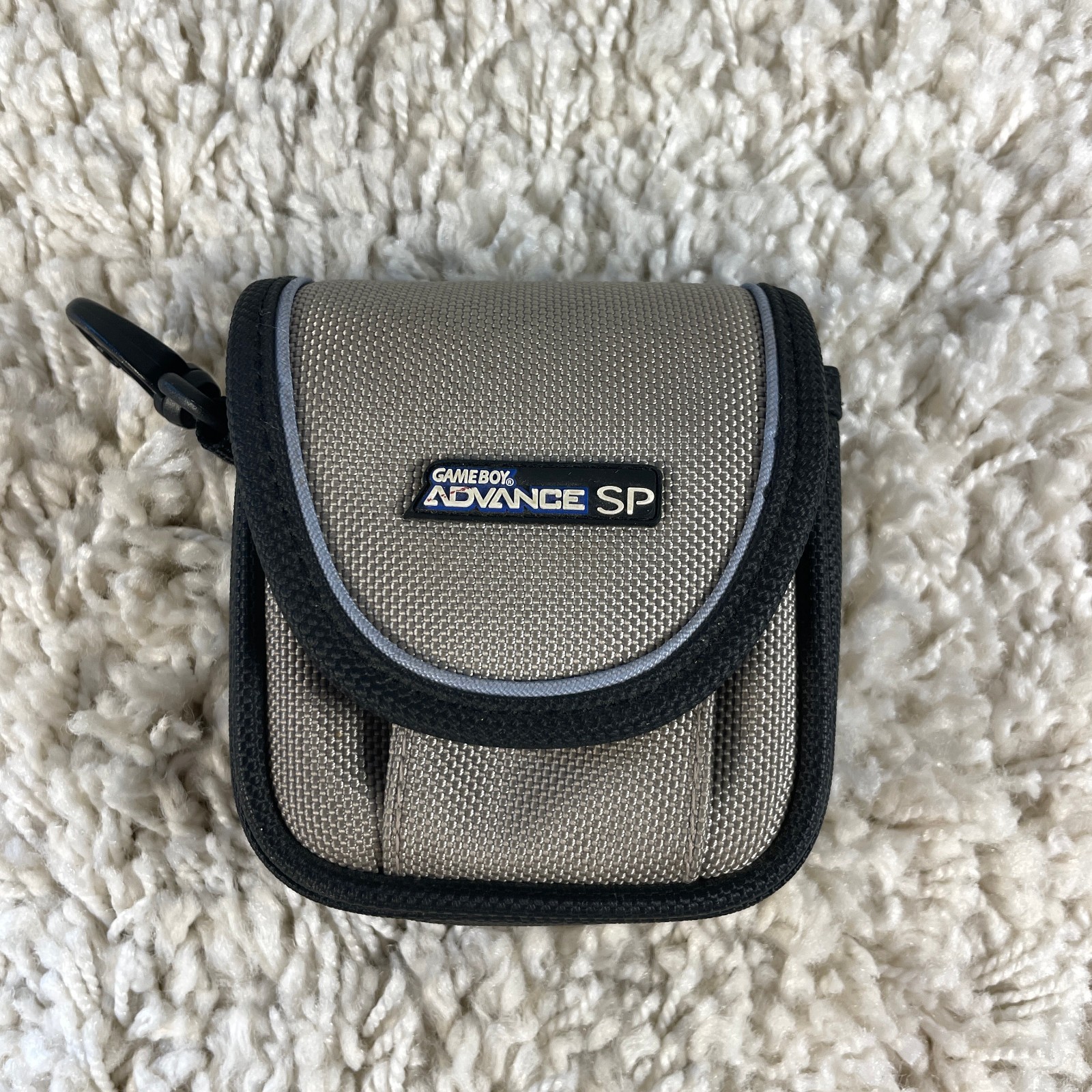 Official Nintendo Gameboy Advance GBA SP Gray Switch n Carry Carrying Case Pouch