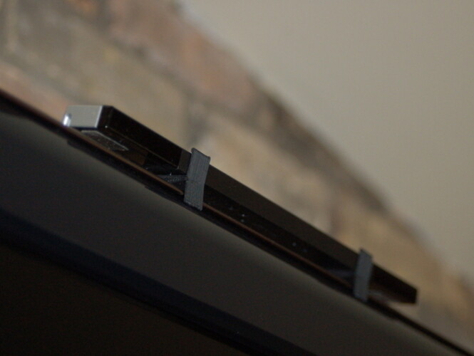 Wii Sensor Bar TV Top Mount Brackets (fits 7/8″ thick TV)