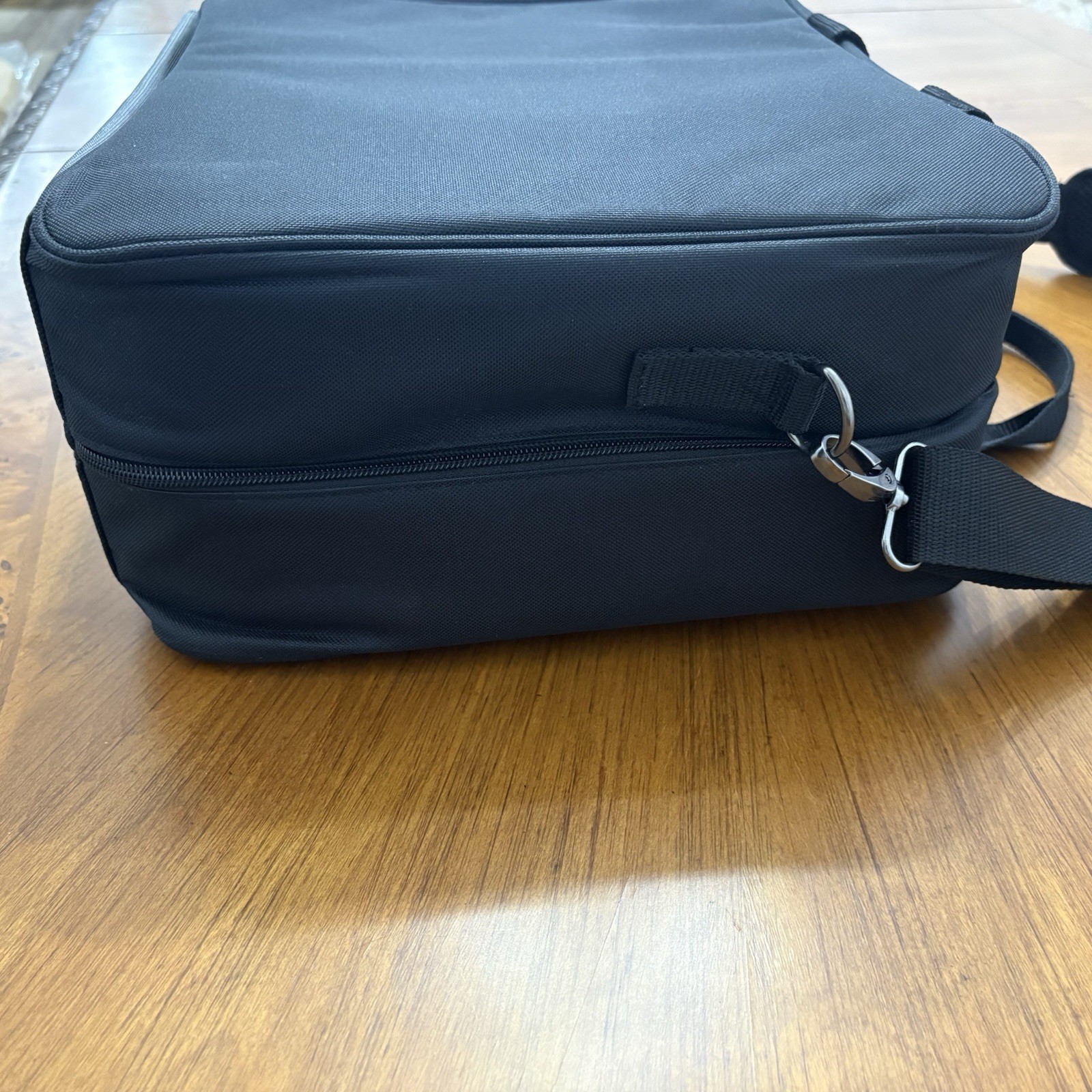 USA Gear Padded Electronic Camera Cards Game Console Configurable Carry Case