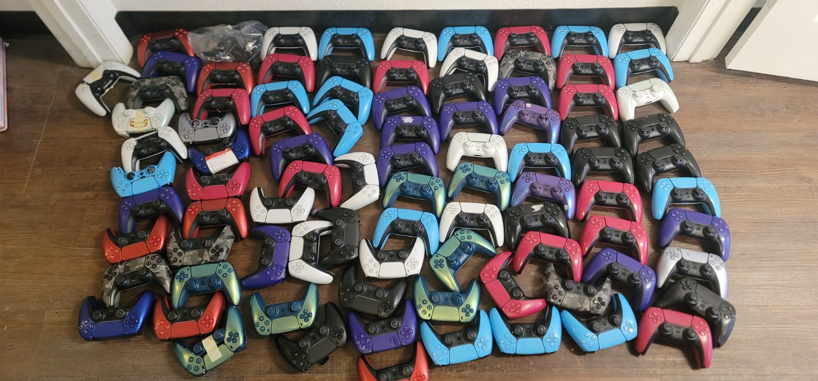 Lot of 20 Broken Sony PlayStation 5 PS5 Controllers As-Is for Parts
