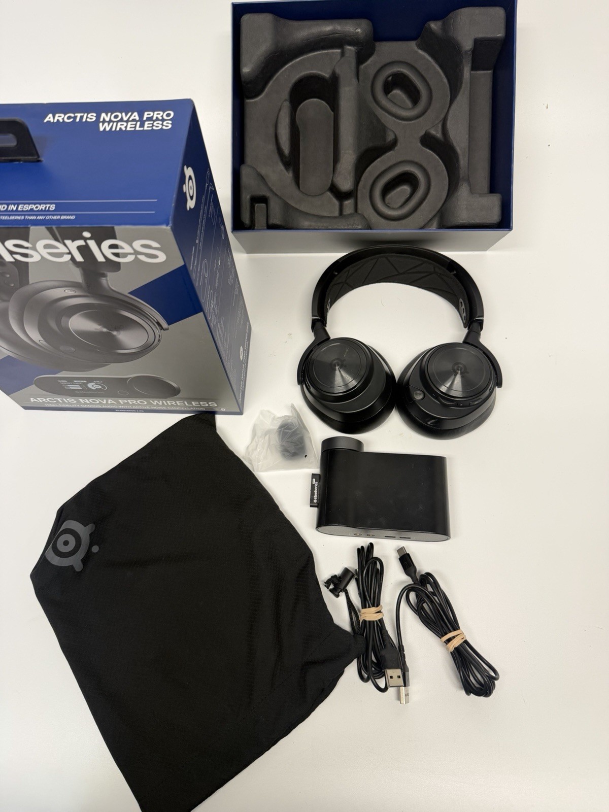 SteelSeries Arctis Nova Pro Wireless Gaming Headset for PlayStation & PC 61522