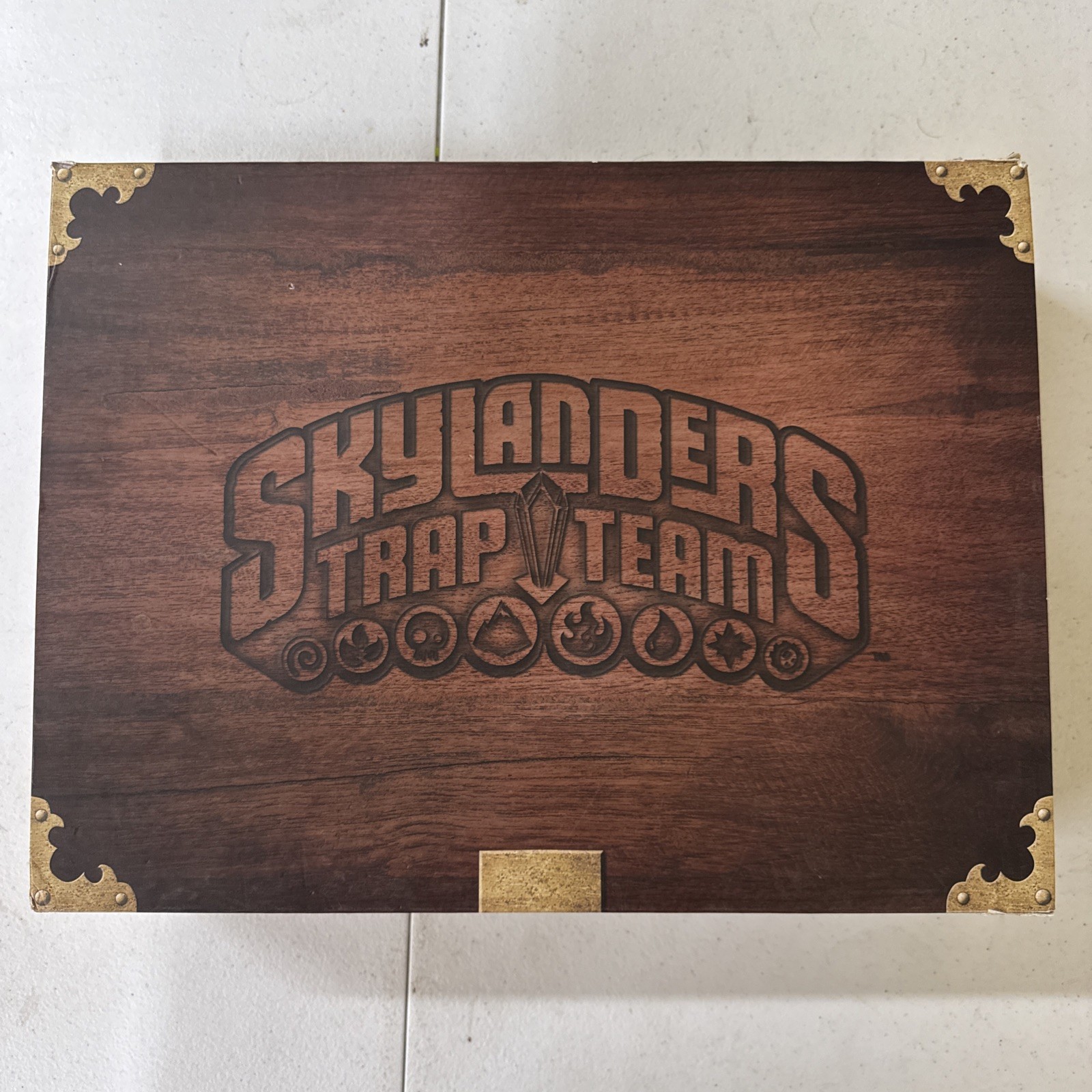 Skylanders Trap Team Trap Collection Collectors Case Box 42 traps included