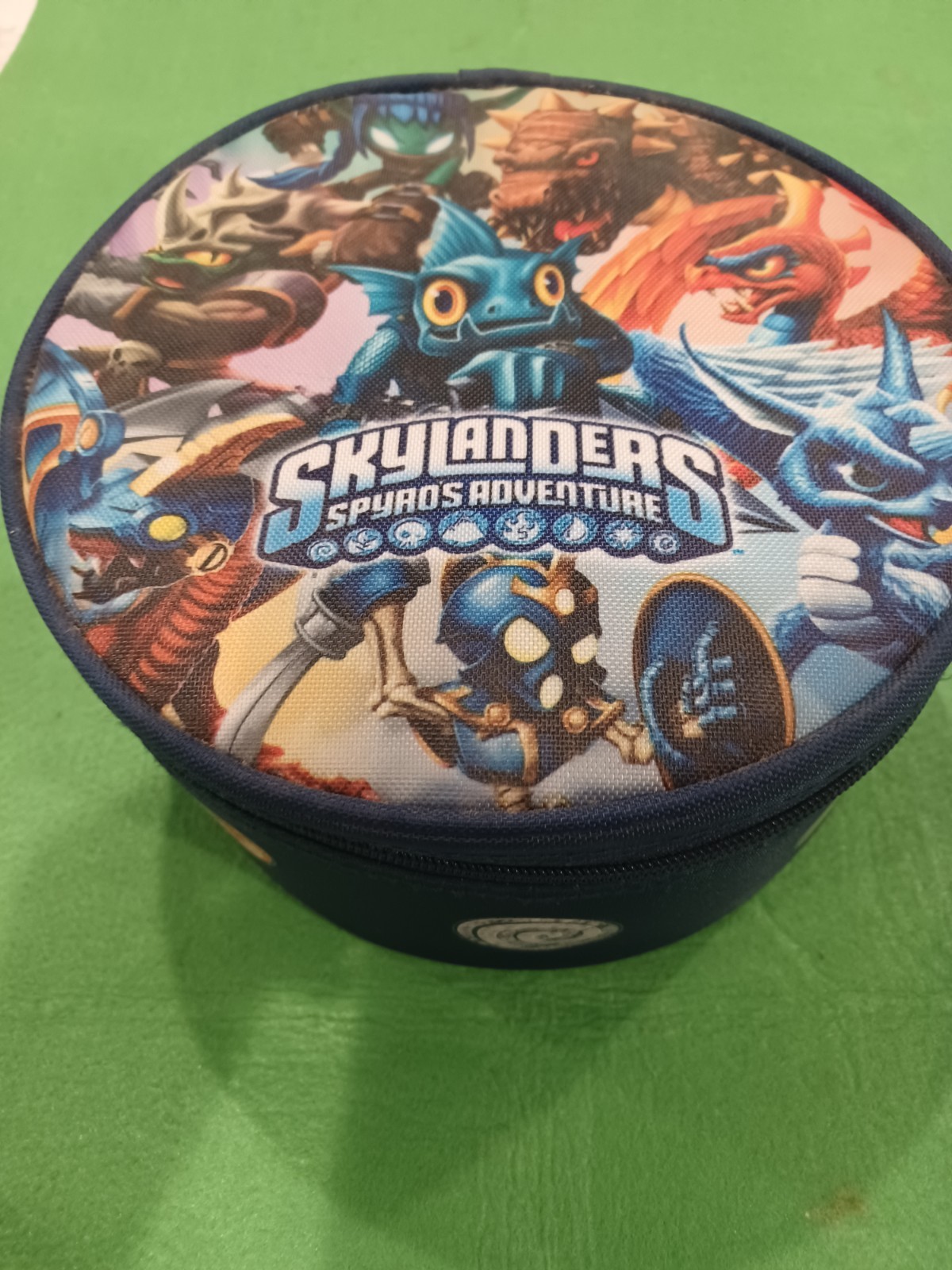 Skylanders Spyro’s Adventure Round Zip Storage Case Carrying Bag Only (empty)